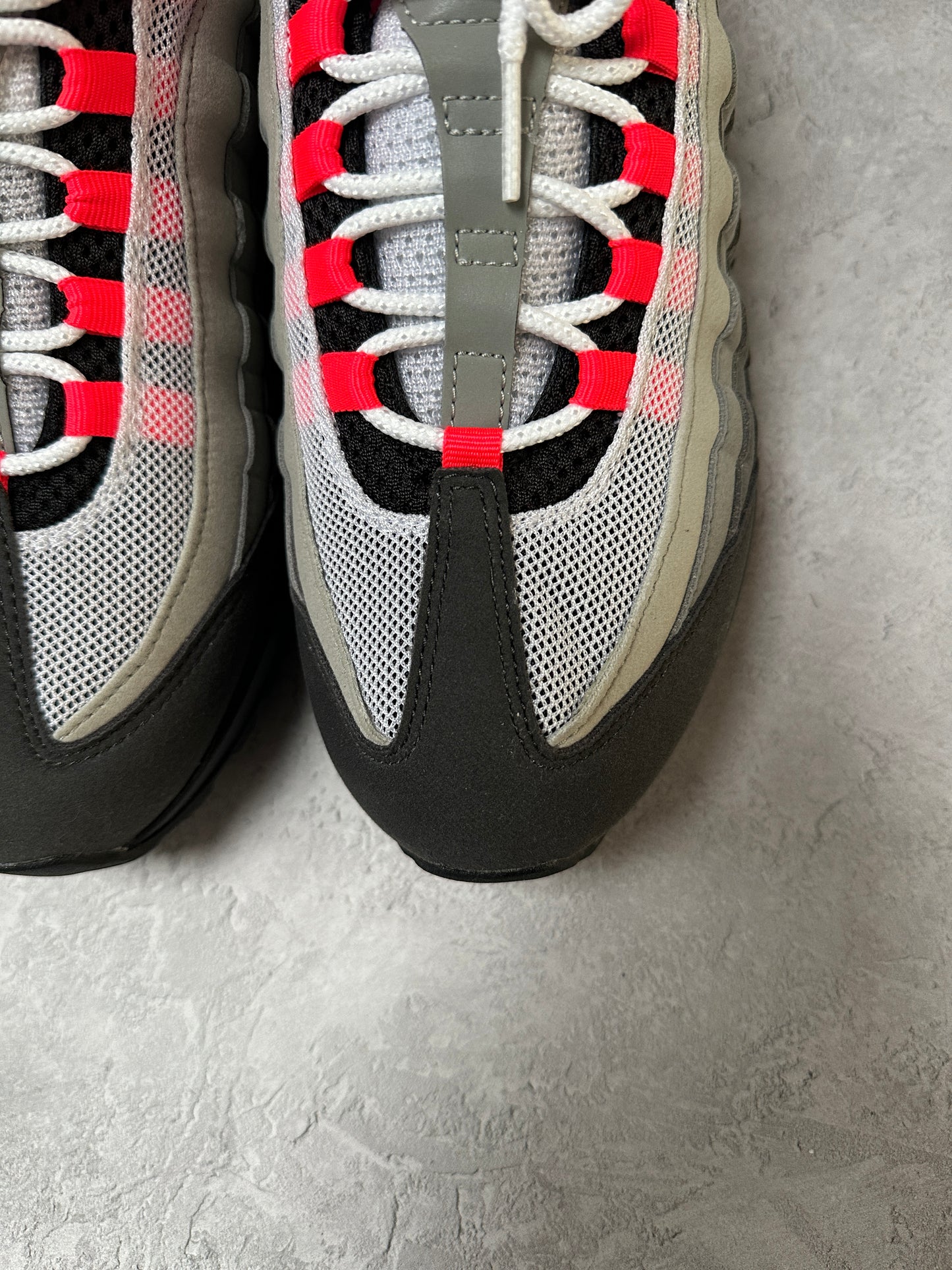 Nike Air Max 95 - Solar Red 2025 - UK8
