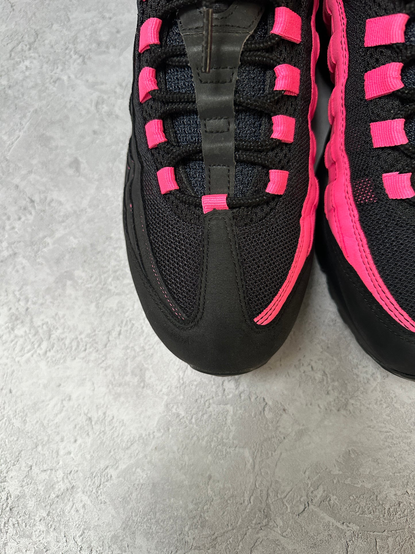 Nike Air Max 95 - Pink Blast - UK8.5