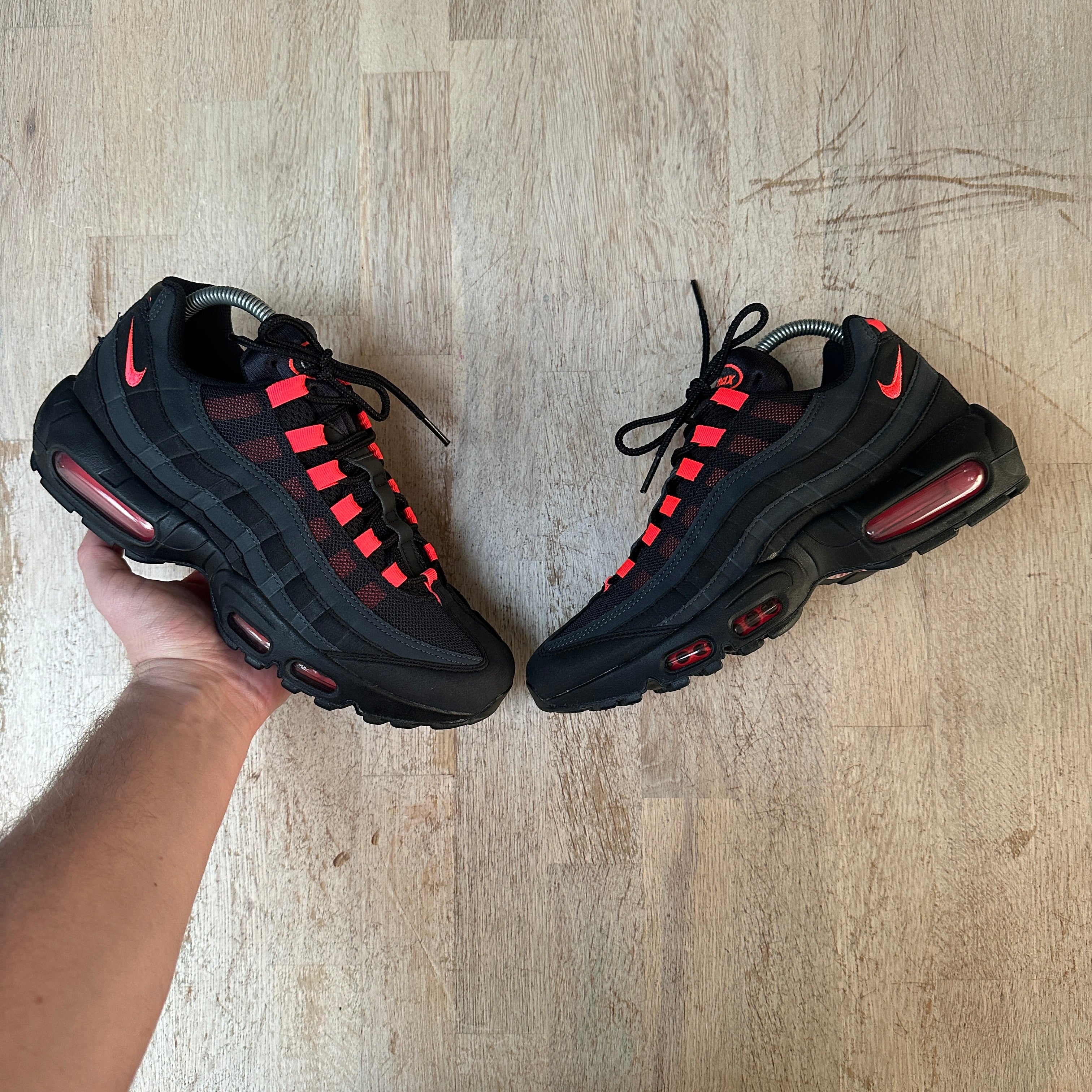 nike air max 95 laser crimson