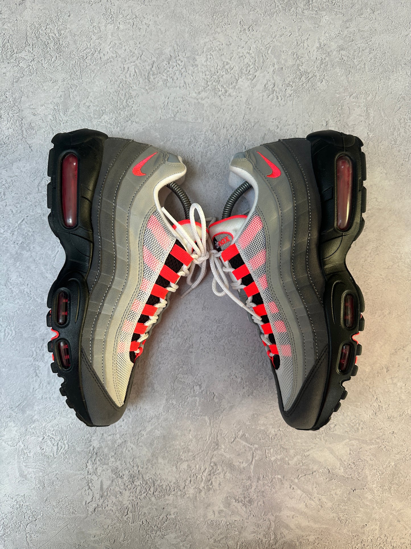 Nike Air Max 95 - Solar Red - UK8