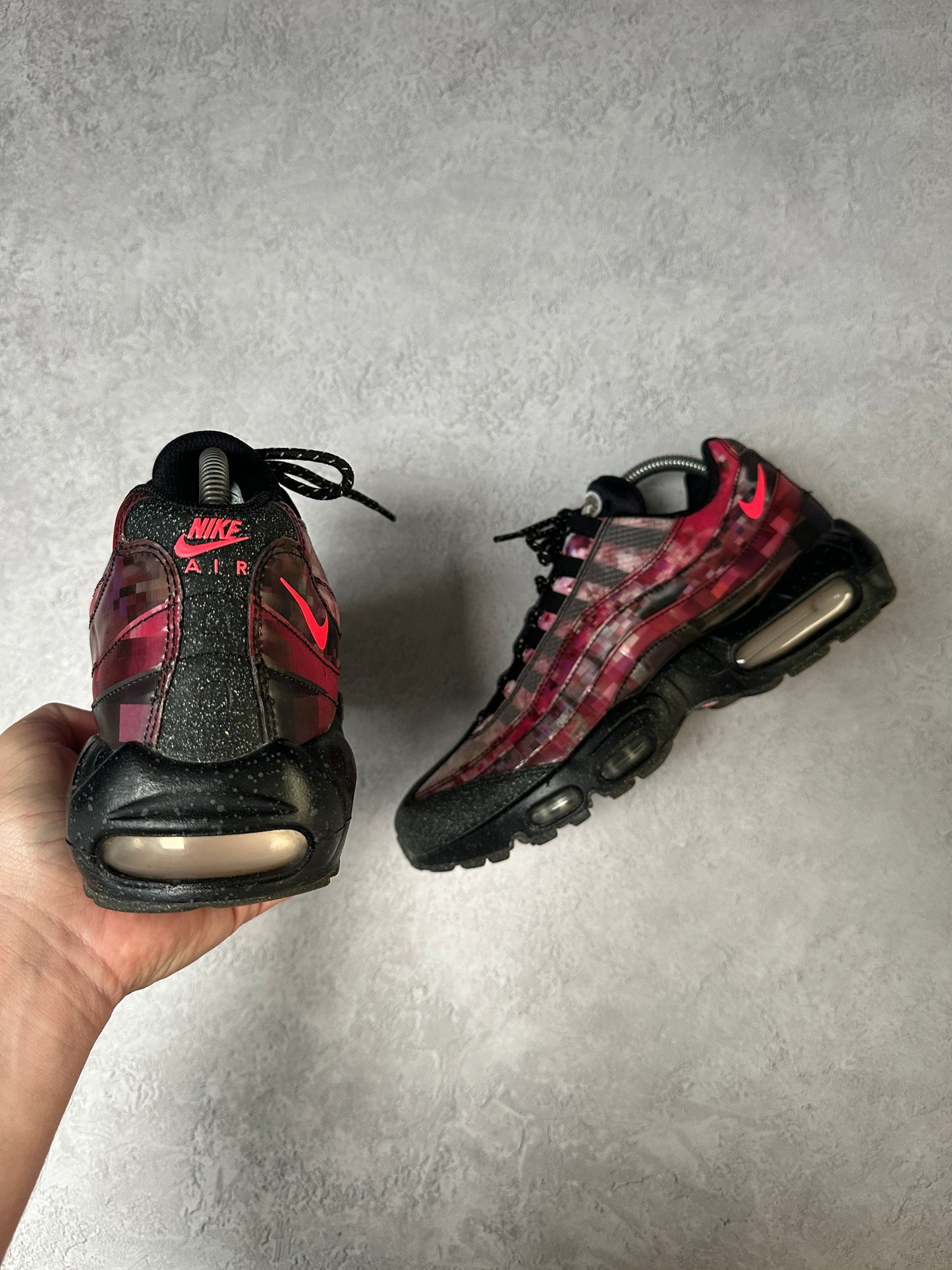 Nike Air Max 95 - Cherry Blossom - UK7.5
