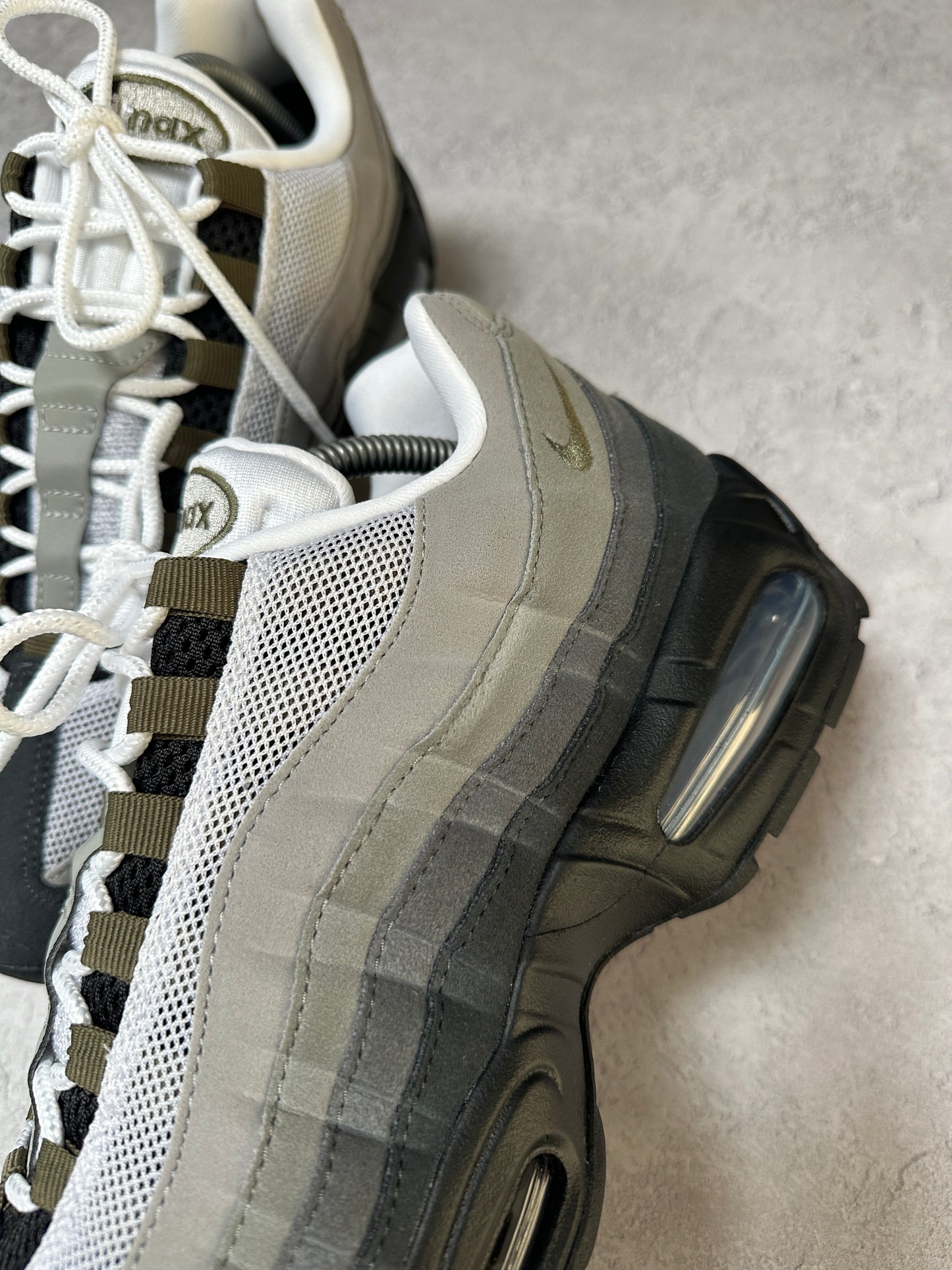 Nike Air Max 95 - Medium Olive - UK8.5