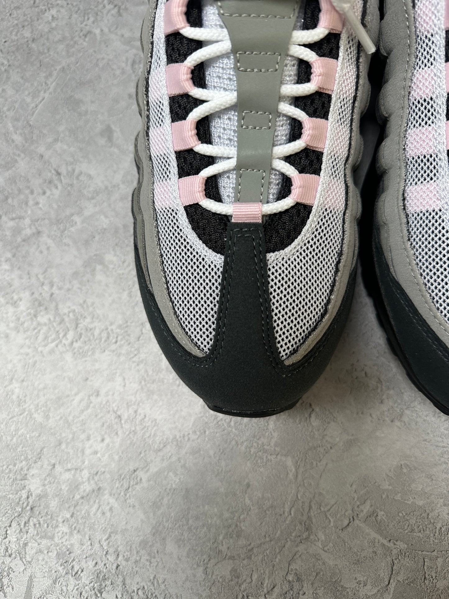 Nike Air Max 95 - Pink Foam 2025 - UK7.5