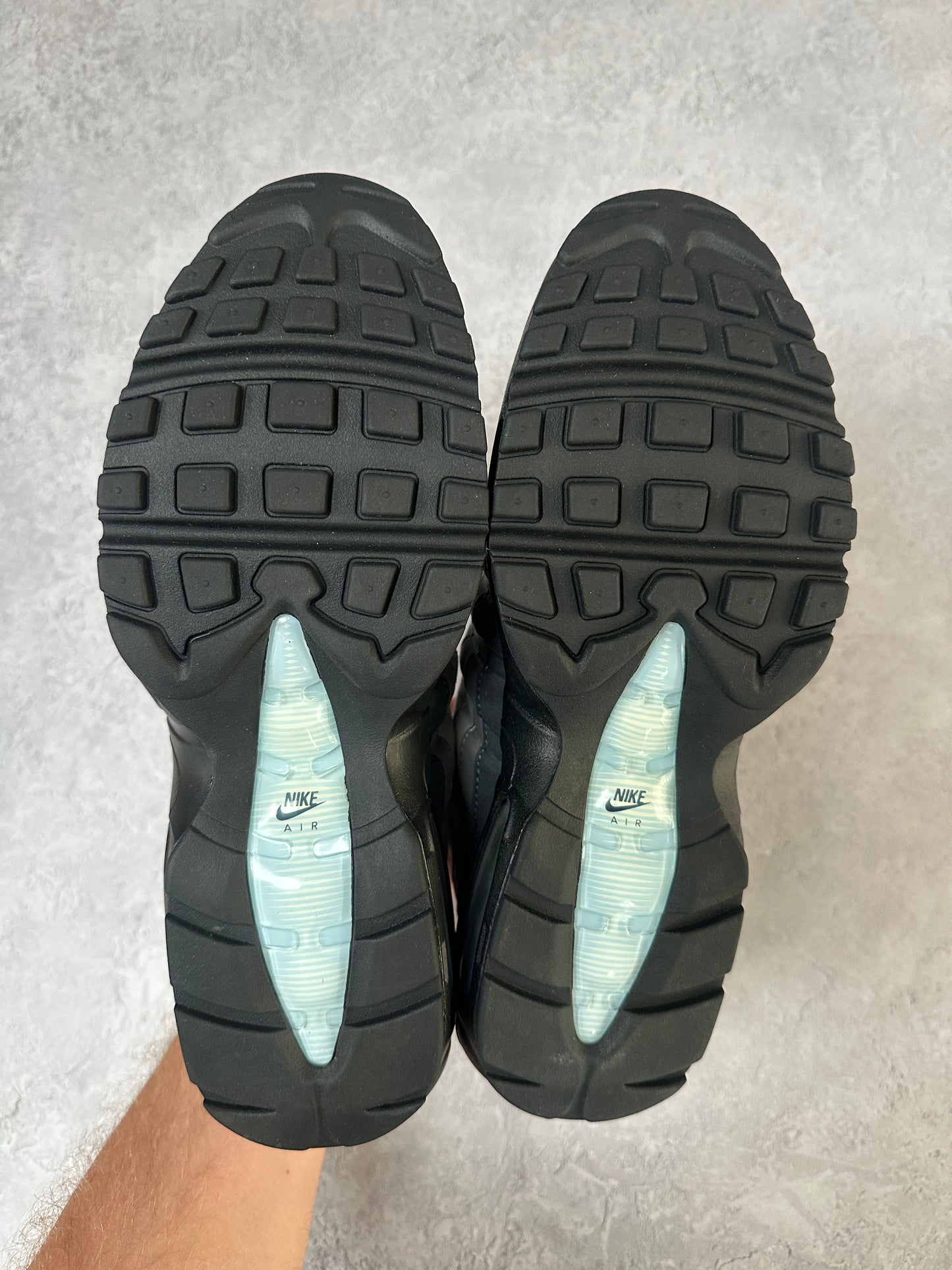 Nike Air Max 95 - Aluminum - UK8