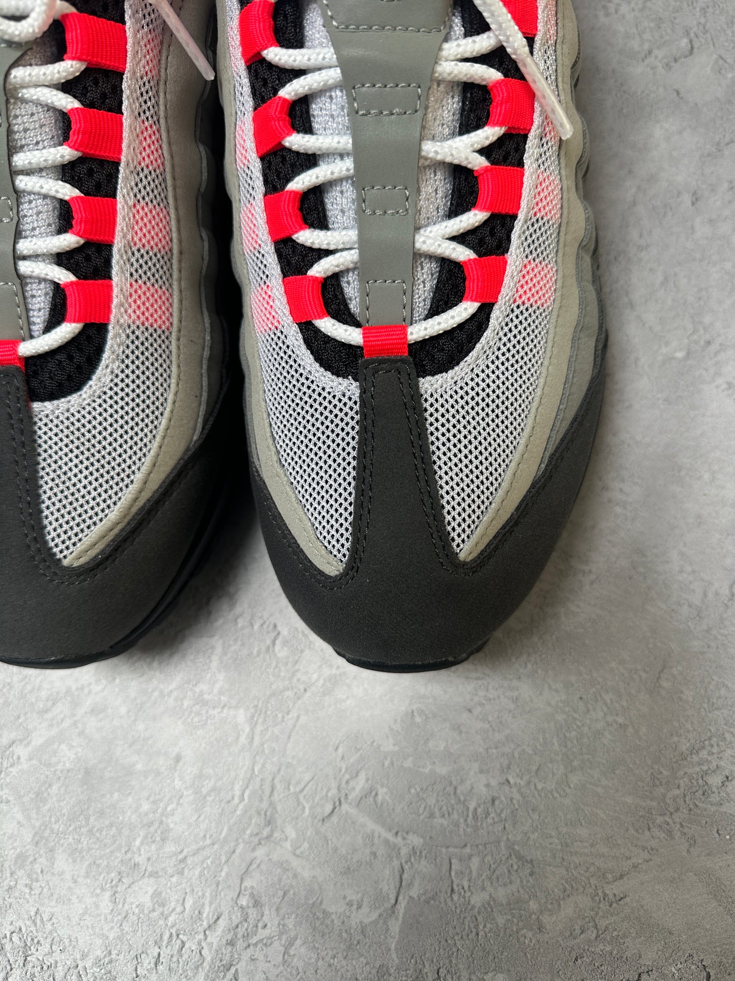 Nike Air Max 95 - Solar Red 2025 - UK8