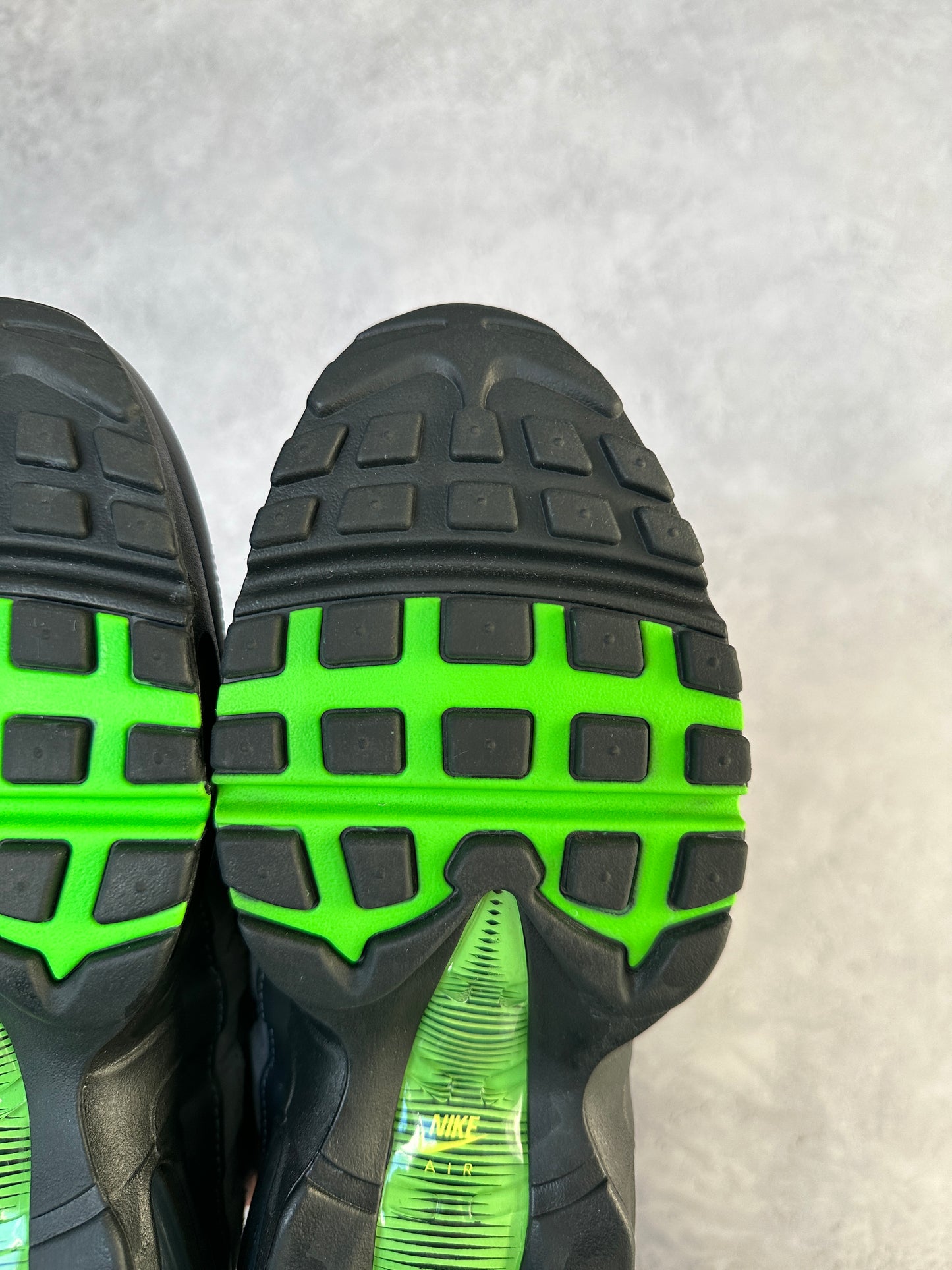 Nike Air Max 95 - Evolution of Icons - UK7