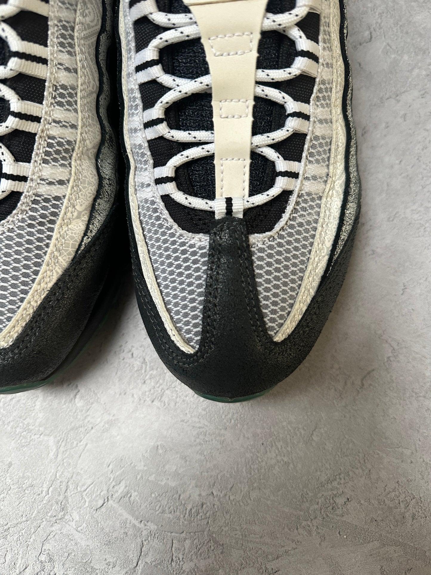 Nike Air Max 95 - Day of the Dead - UK8.5
