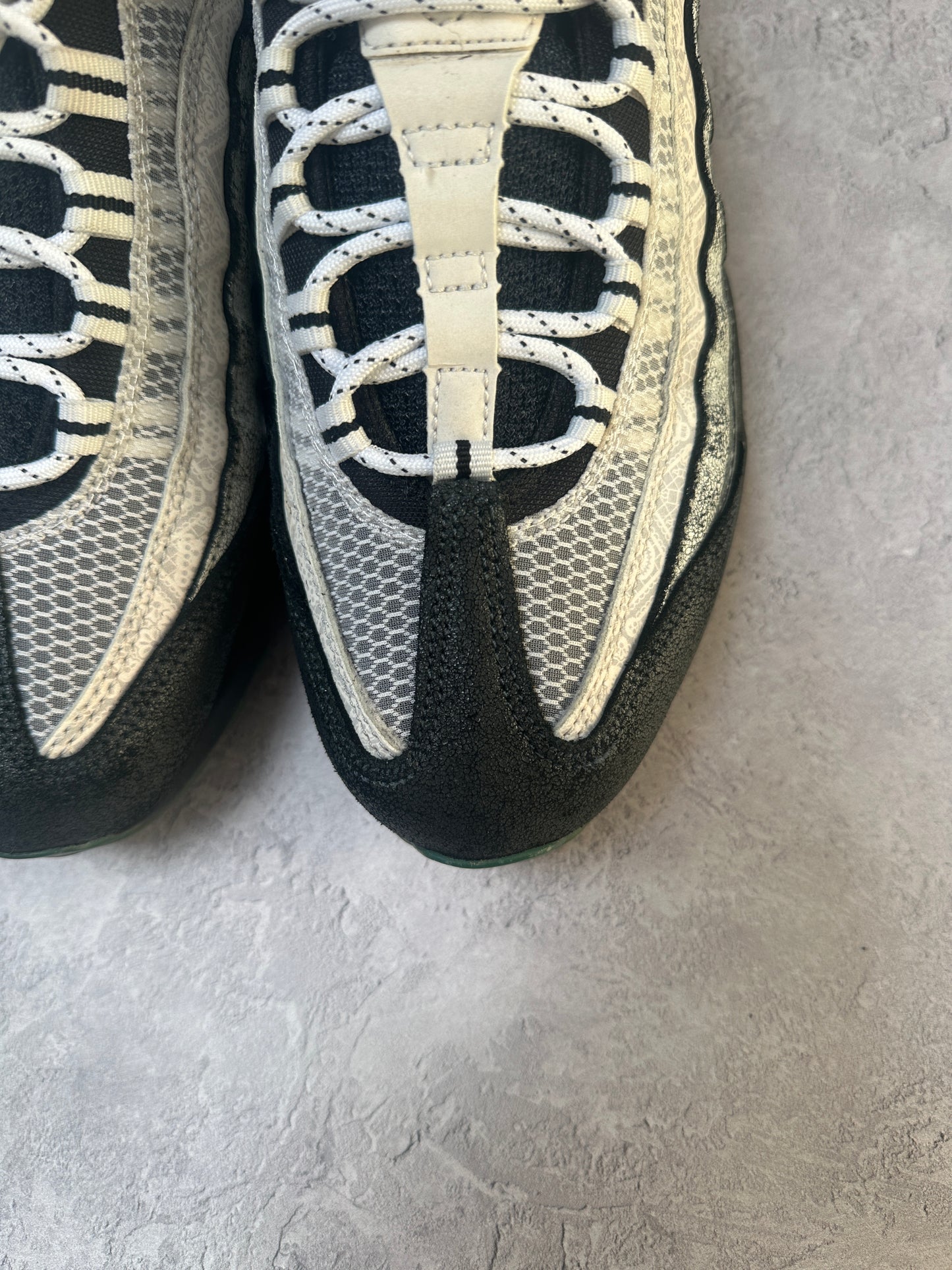 Nike Air Max 95 - Day of the Dead - UK7