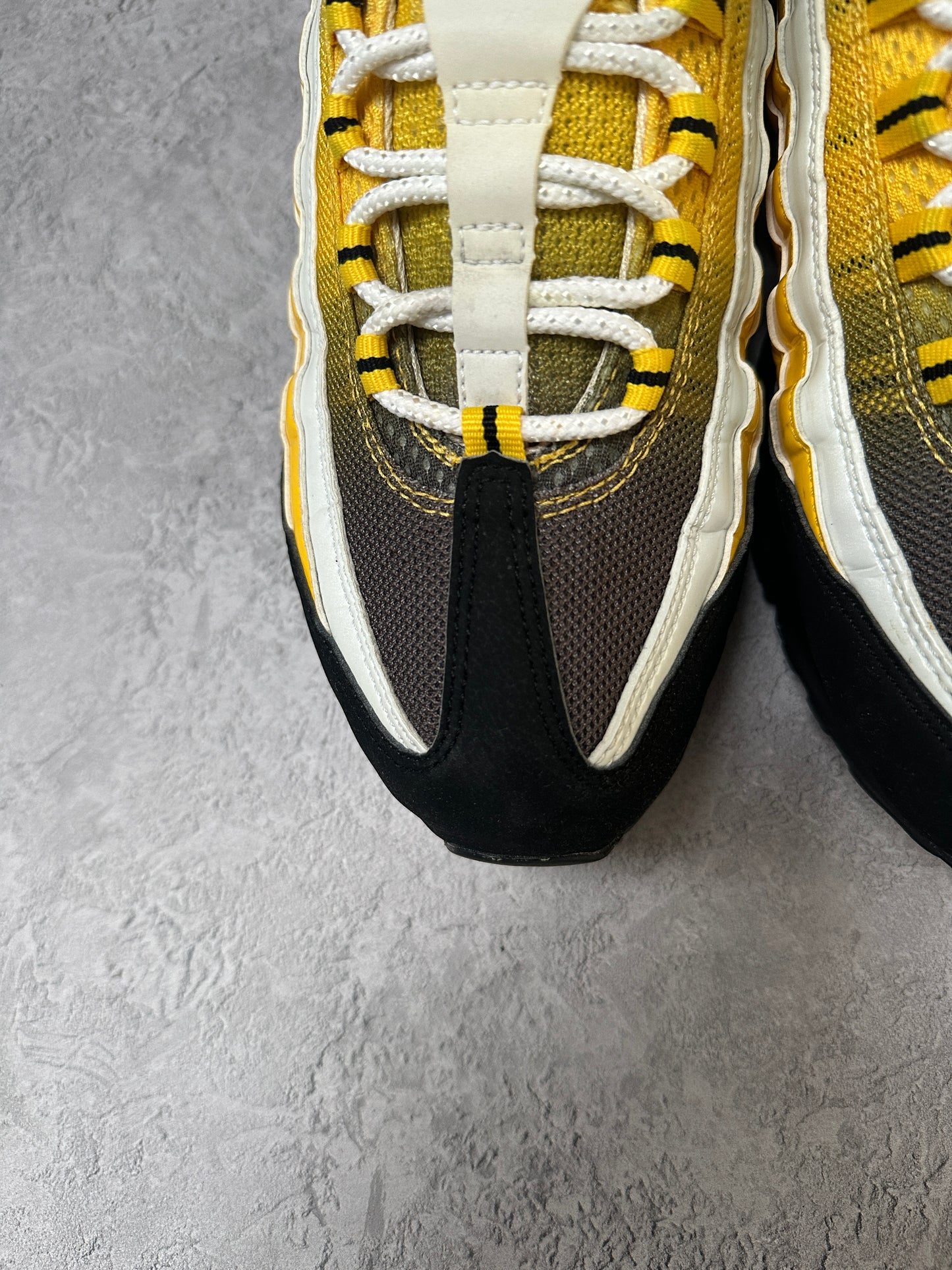 Nike Air Max 95 - Varsity Maize - UK8.5