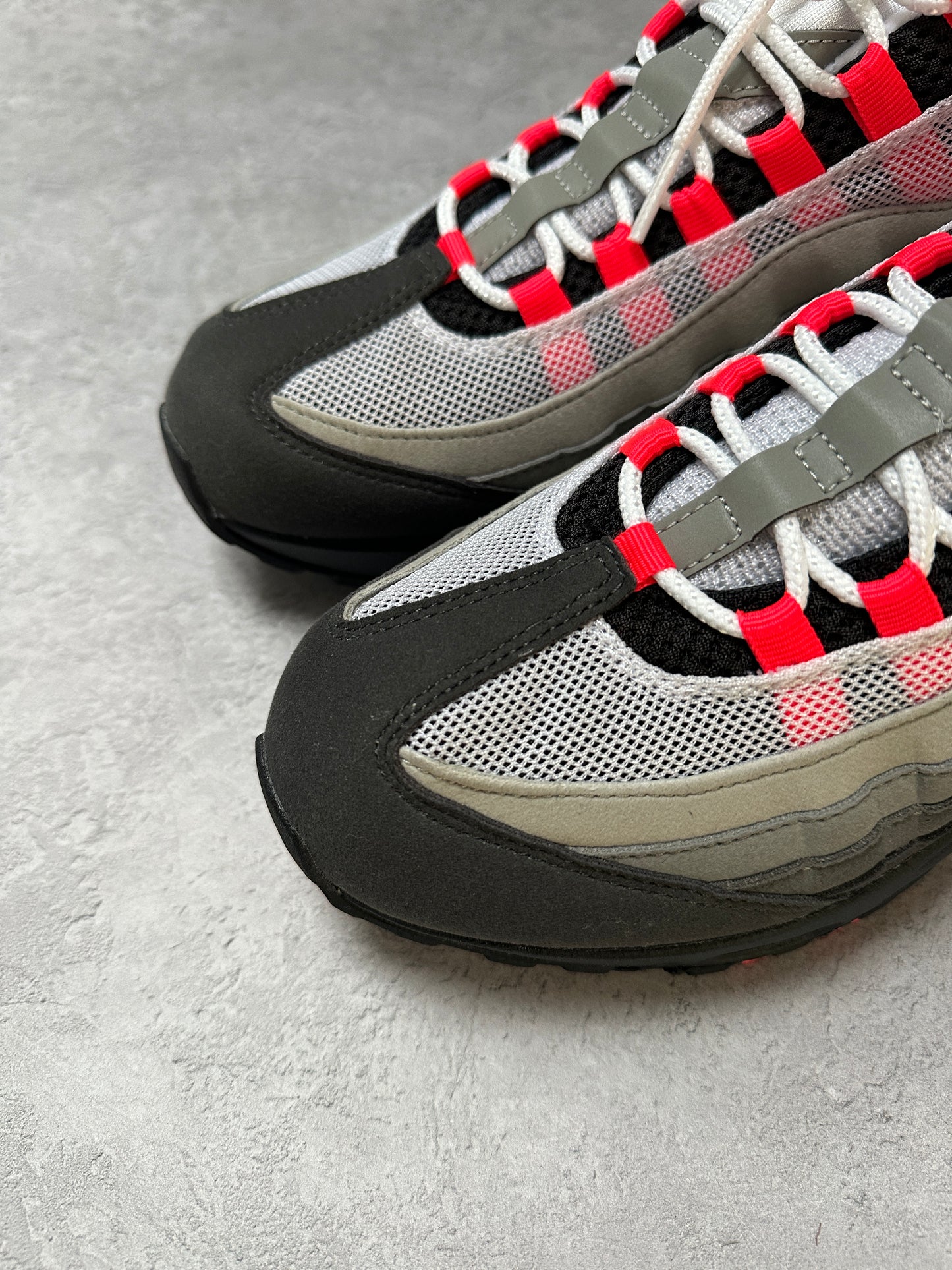 Nike Air Max 95 - Solar Red 2025 - UK8