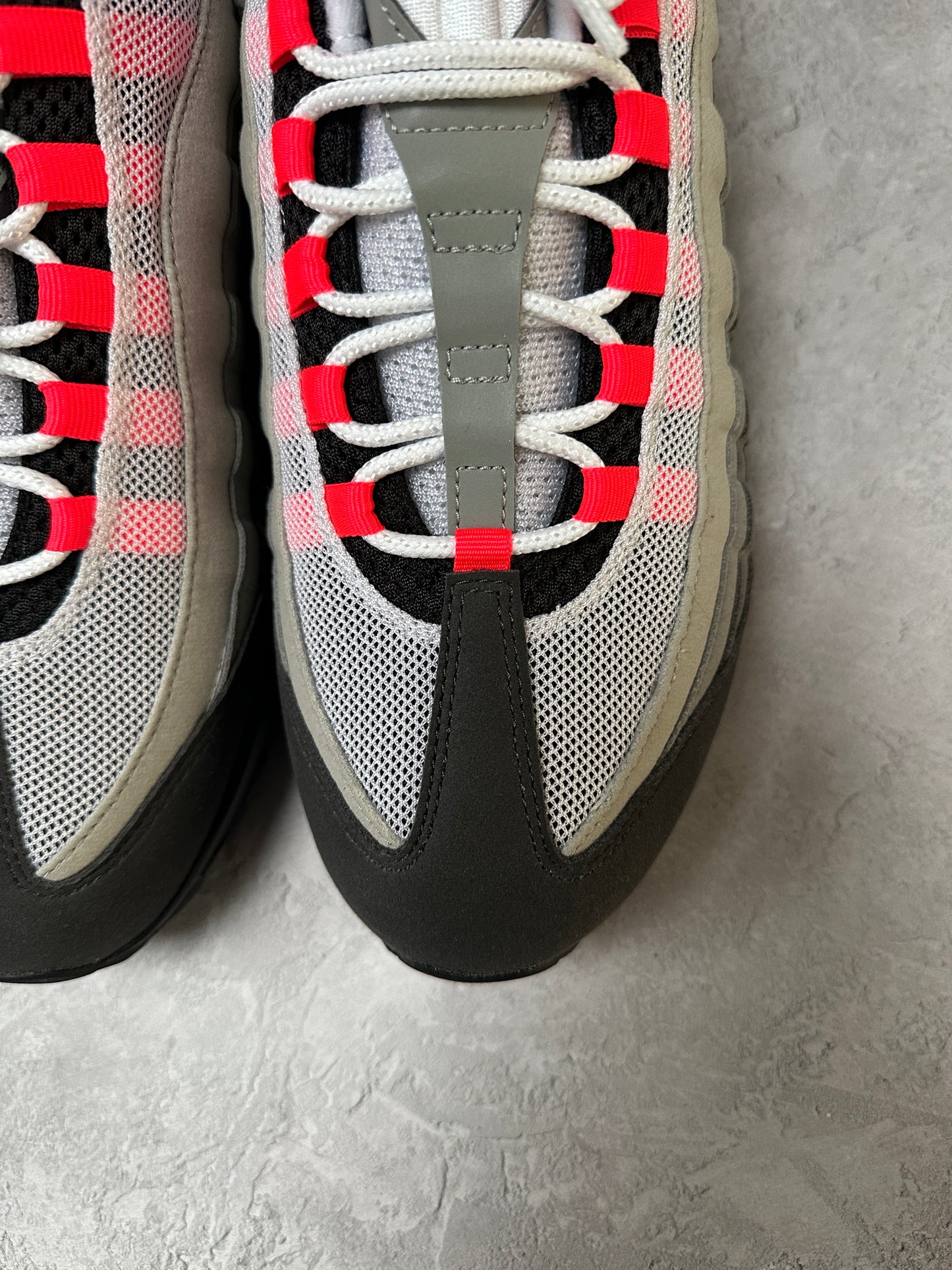 Nike Air Max 95 - Solar Red 2025 - UK10