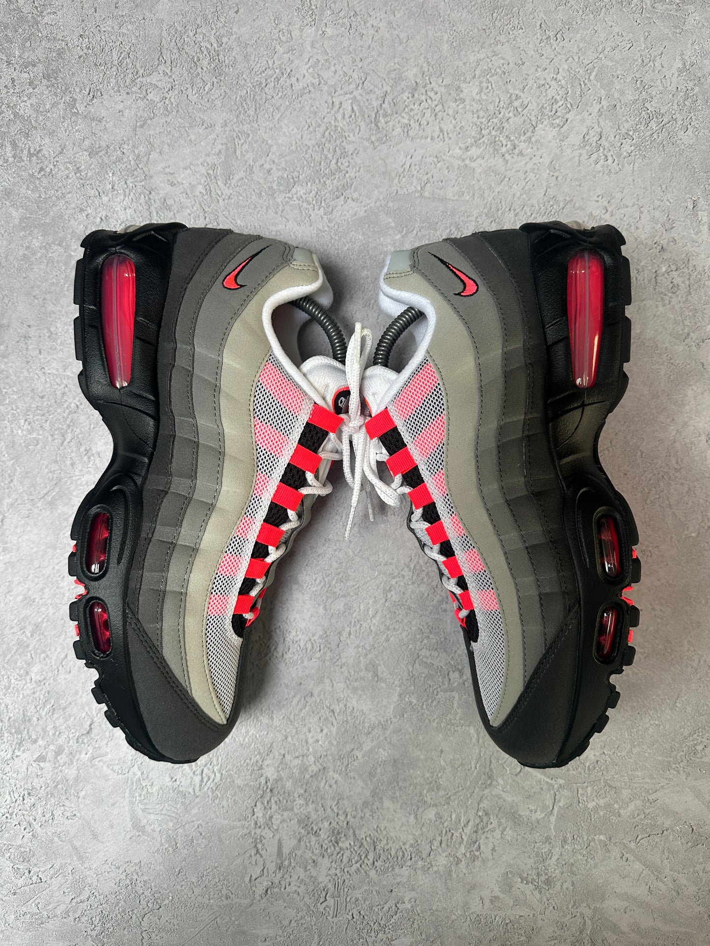 Nike Air Max 95 - Solar Red 2025 - UK8.5