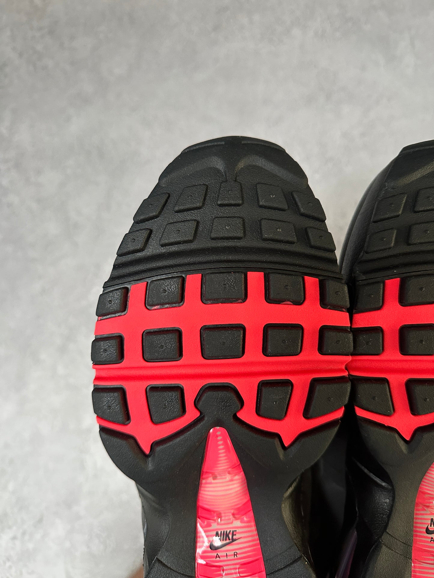 Nike Air Max 95 - Solar Red 2025 - UK8.5