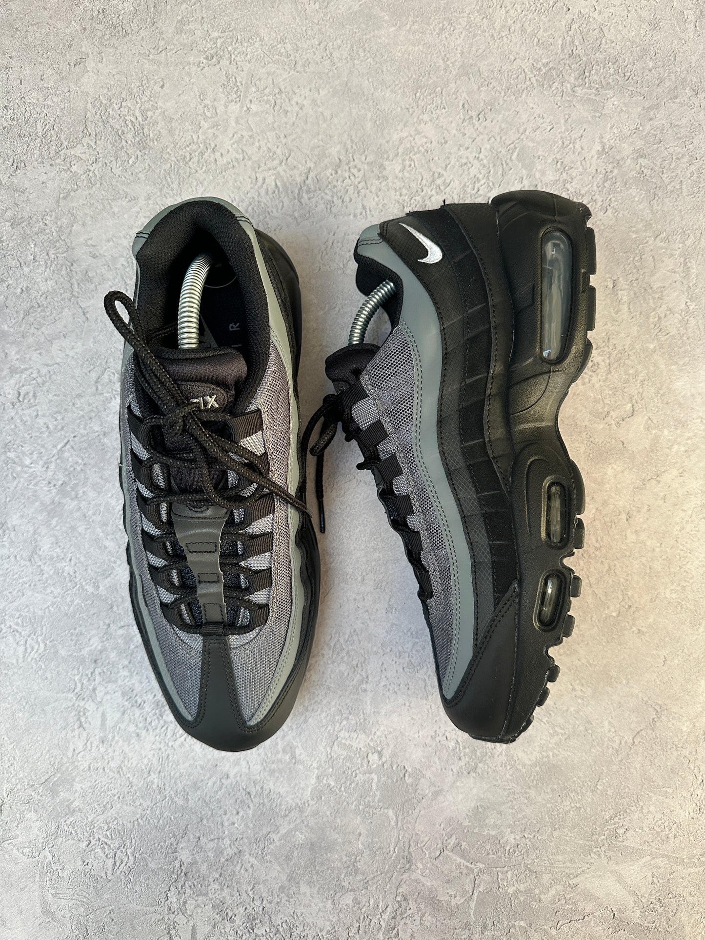 Nike Air Max 95 - Black / Smoke Grey - UK8.5