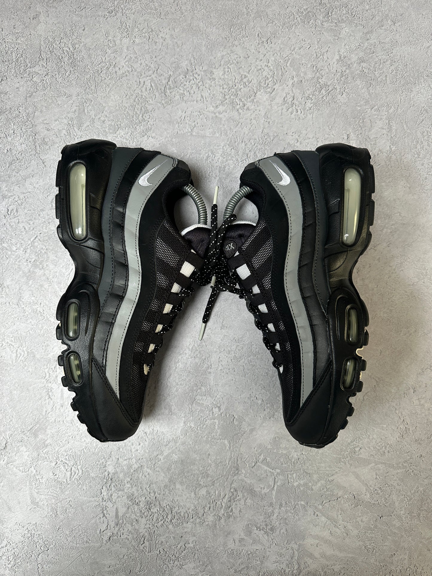 Nike Air Max 95 - Essential Smoke Grey - UK7.5