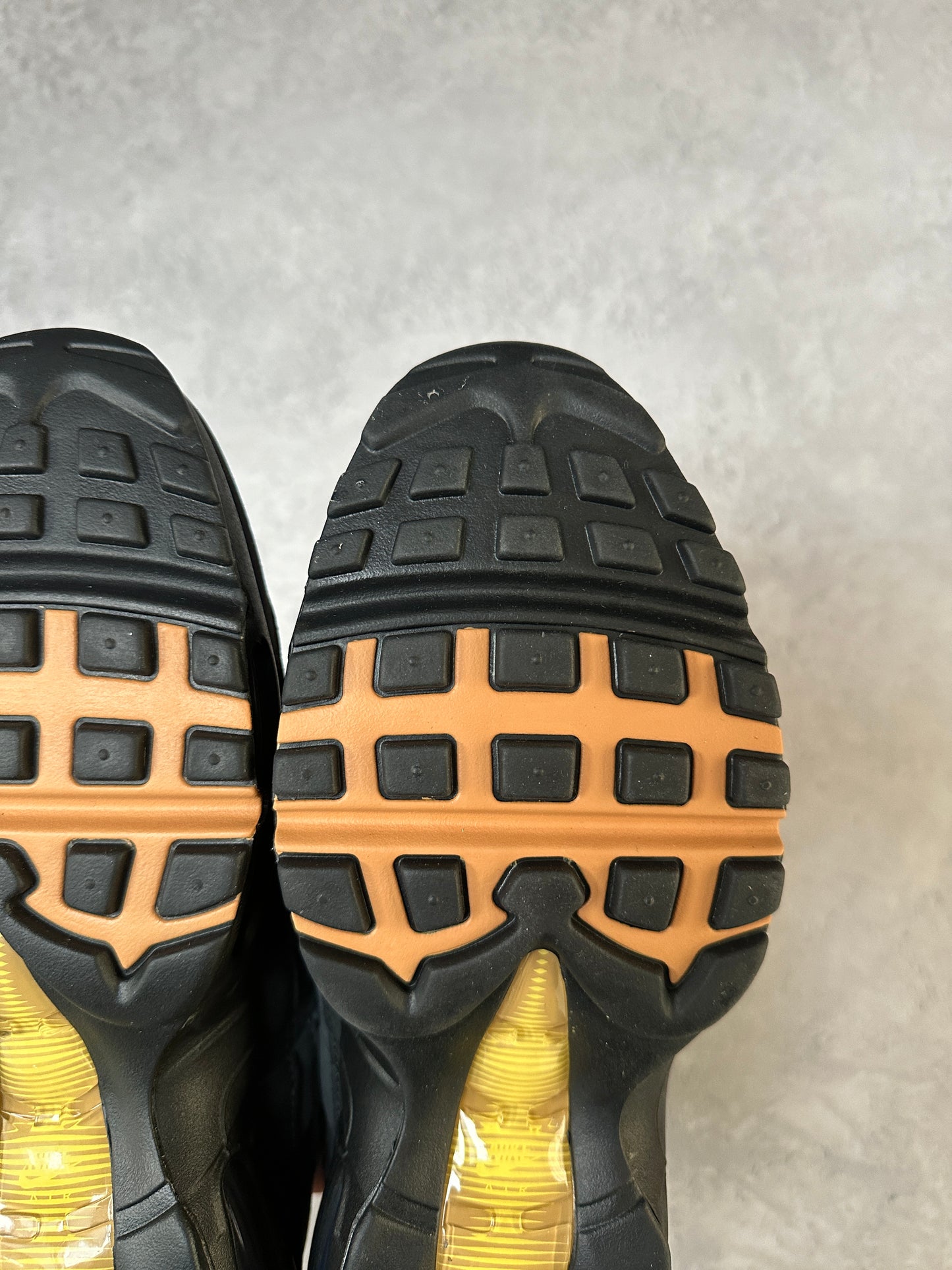 Nike Air Max 95 - Yellow Strike - UK9
