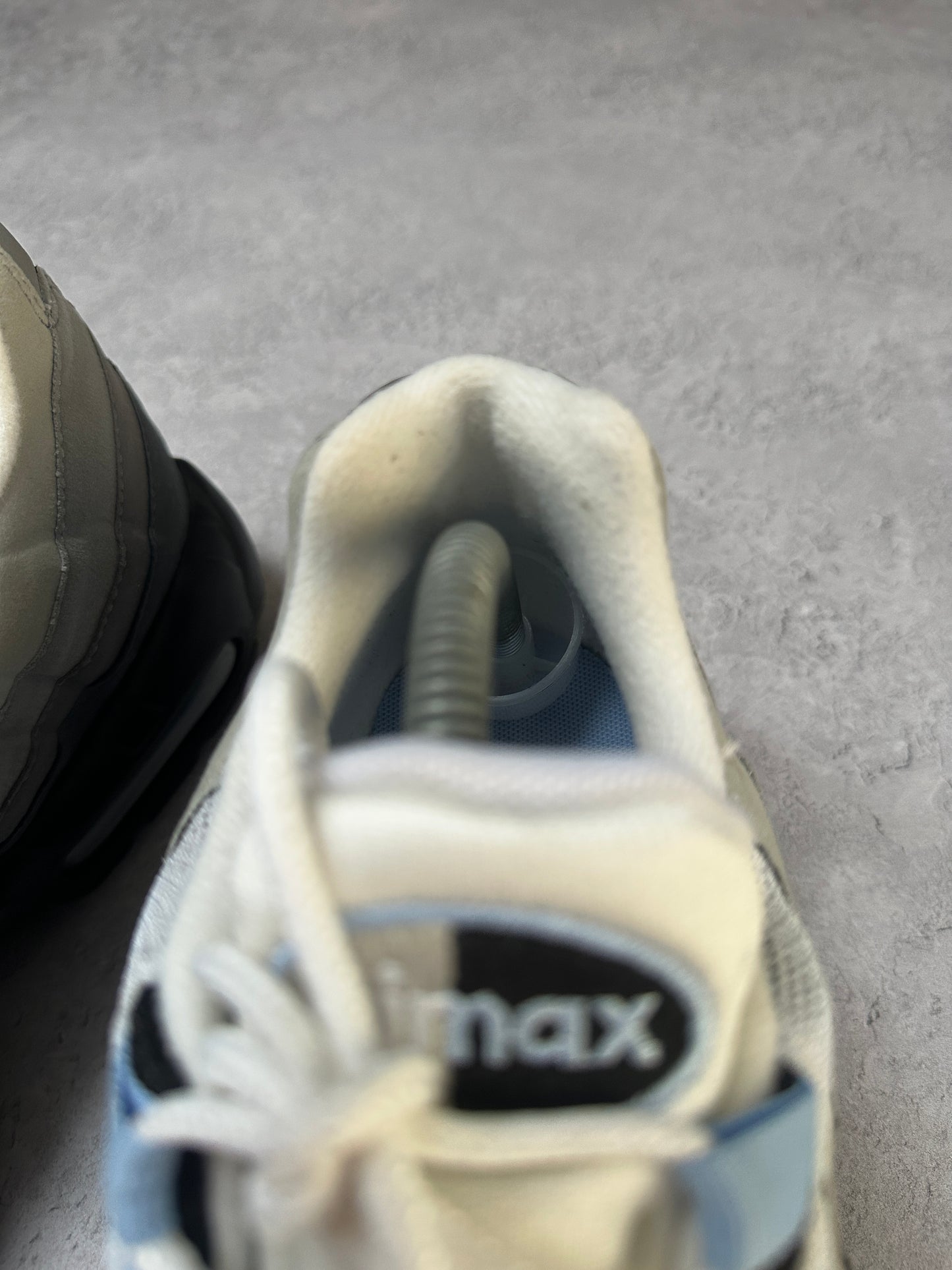 Nike Air Max 95 - Aluminum - UK8