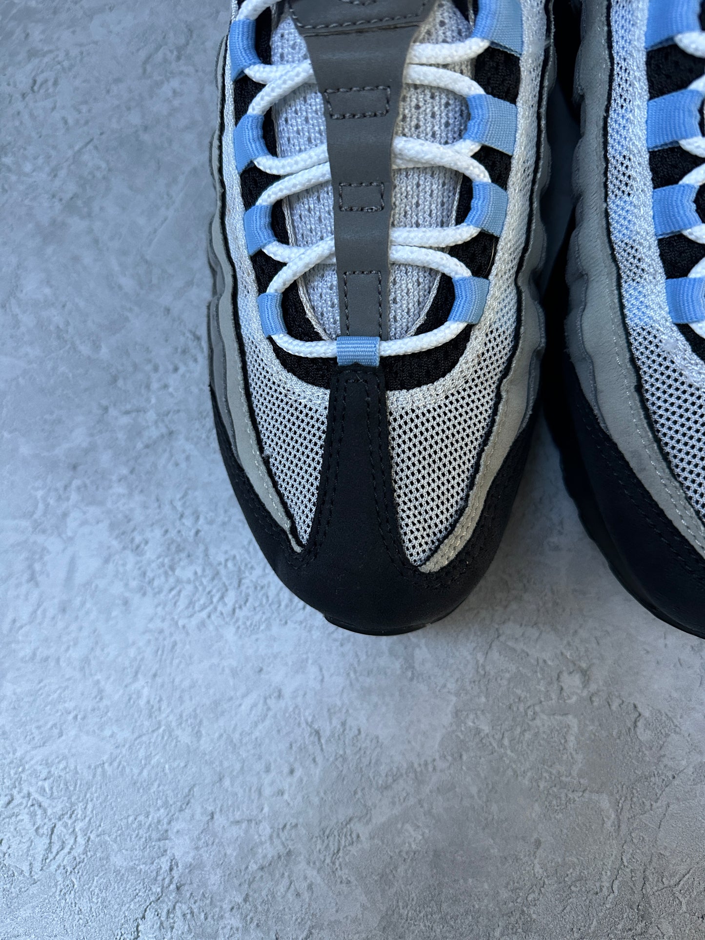 Nike Air Max 95 - Aluminum - UK7.5