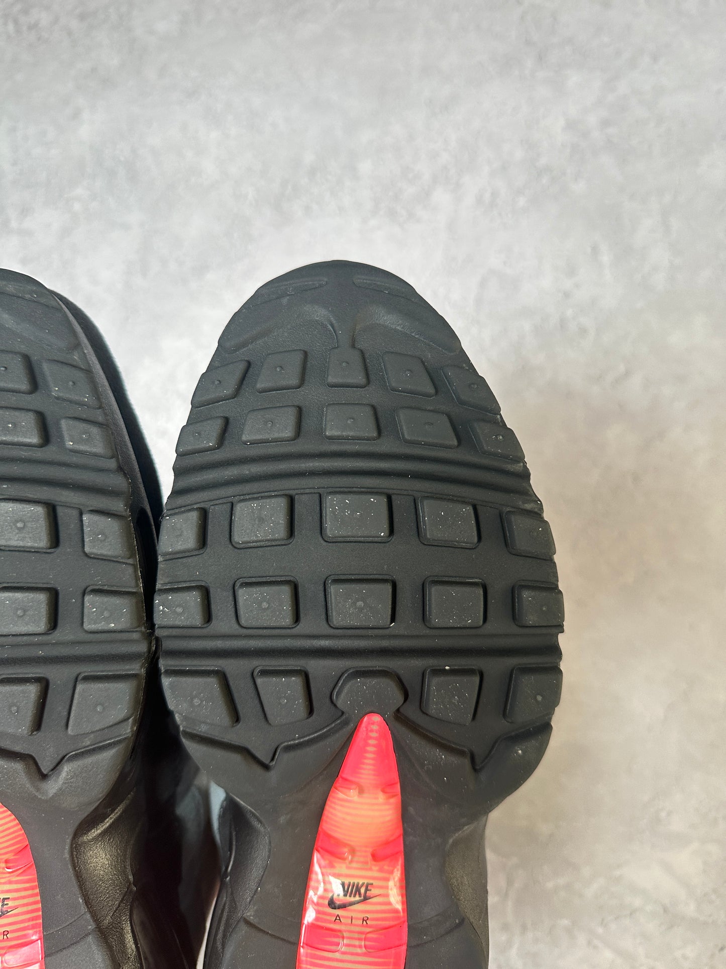 Nike Air Max 95 - Solar Red 2017 - UK7.5