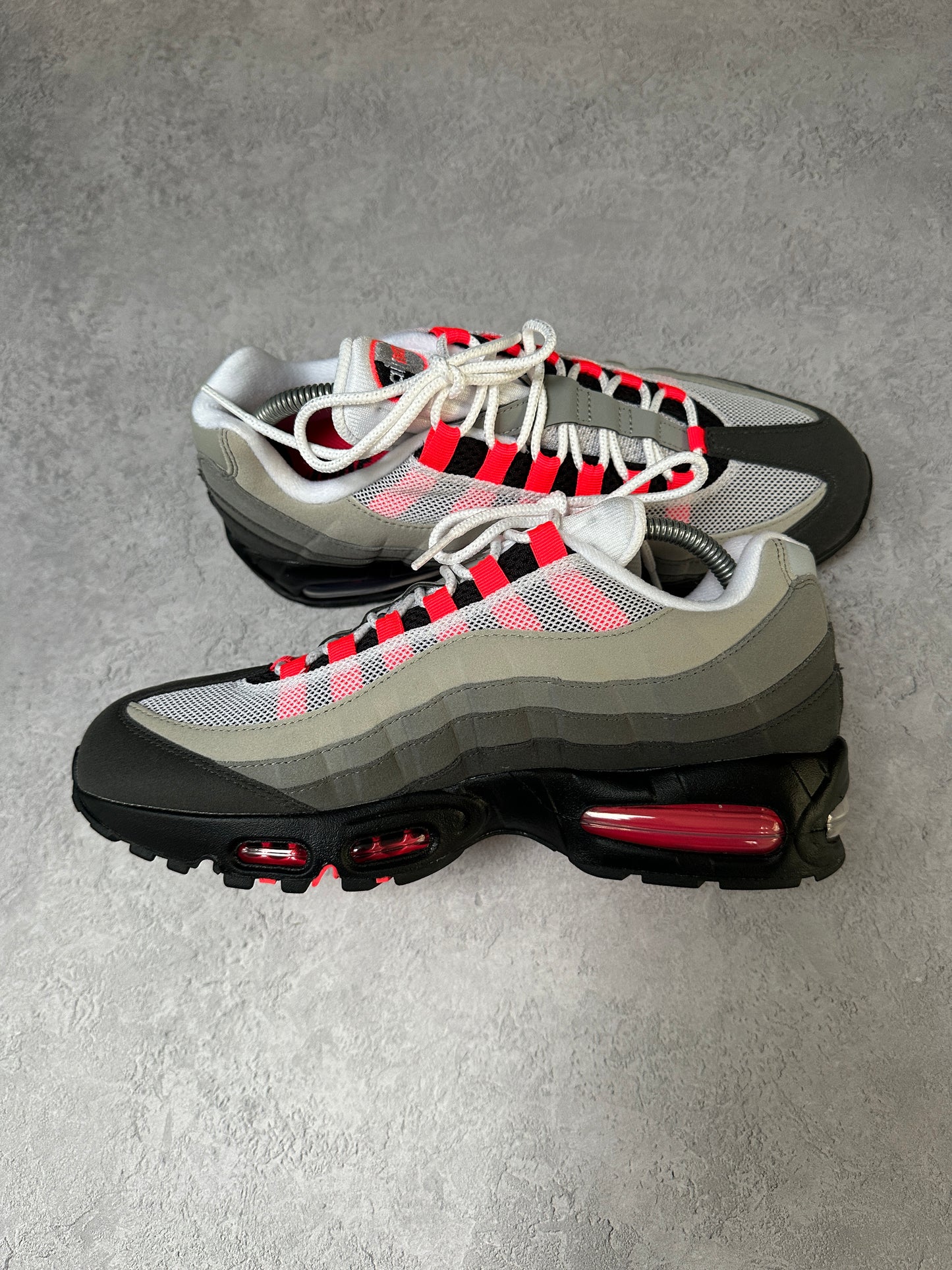 Nike Air Max 95 - Solar Red 2025 - UK8.5