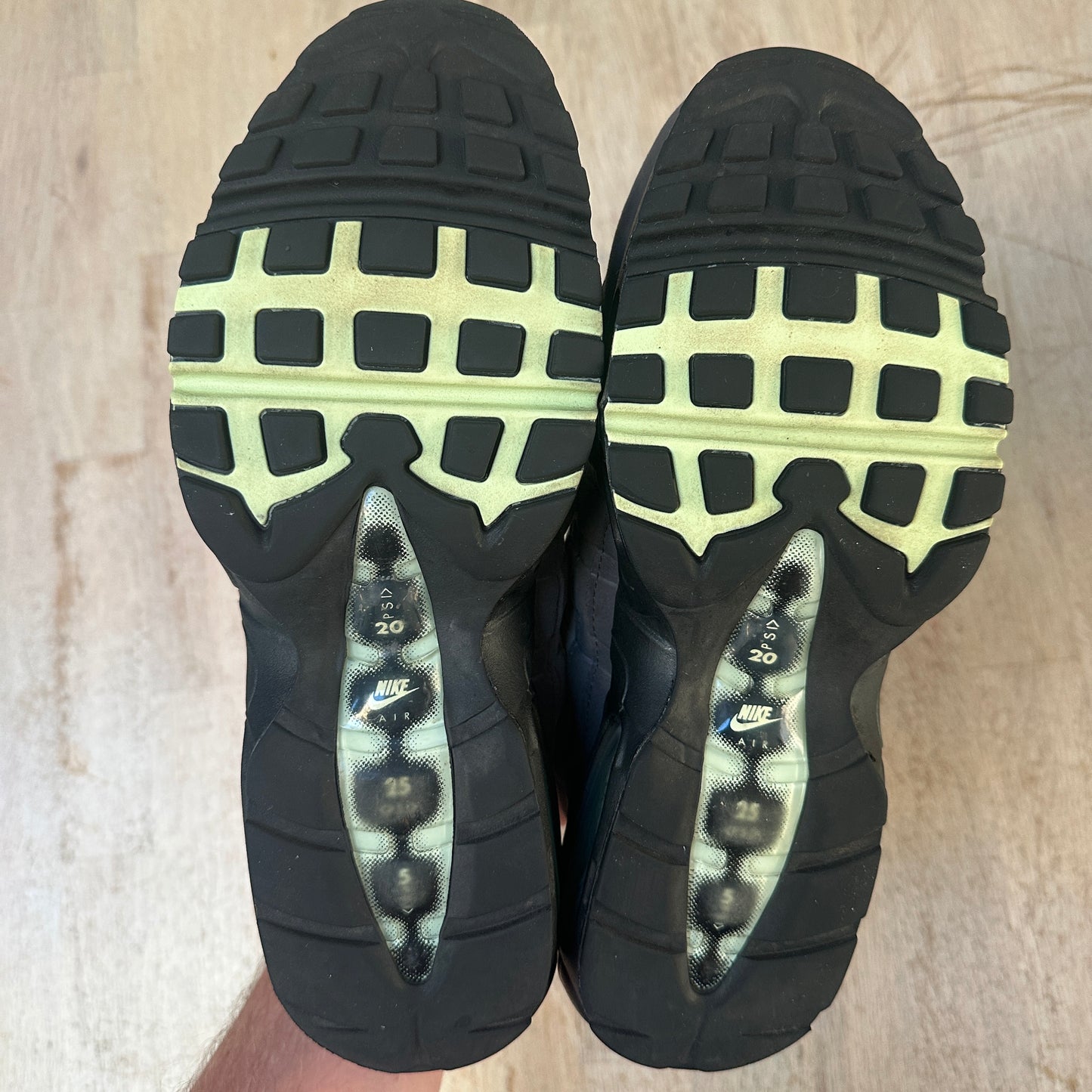 Nike Air Max 95 - Fresh Mint - UK8.5