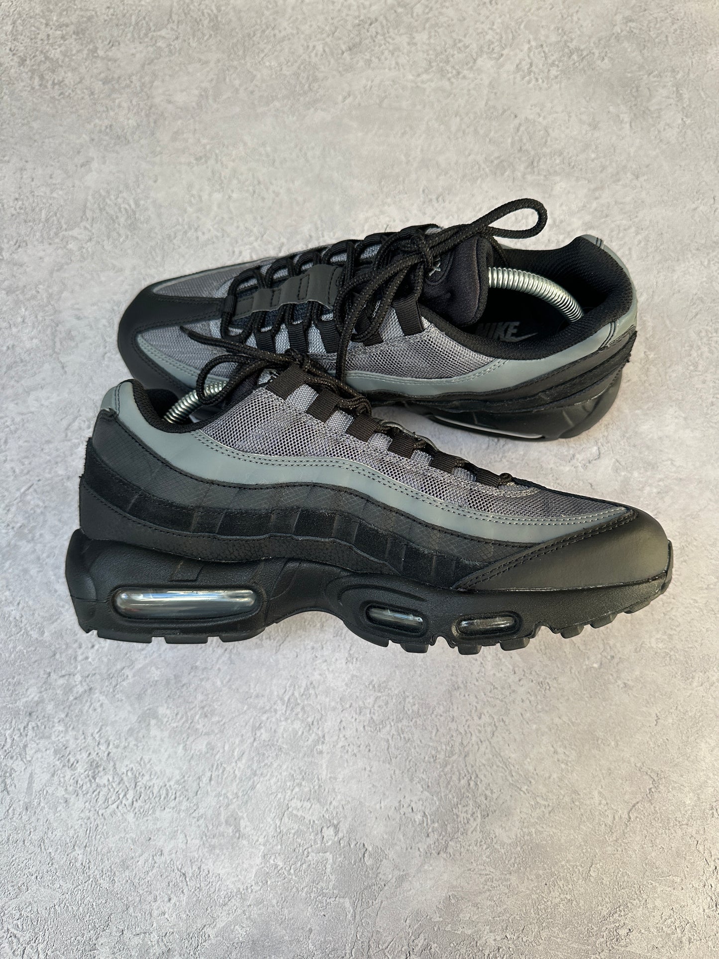 Nike Air Max 95 - Black / Smoke Grey - UK8.5