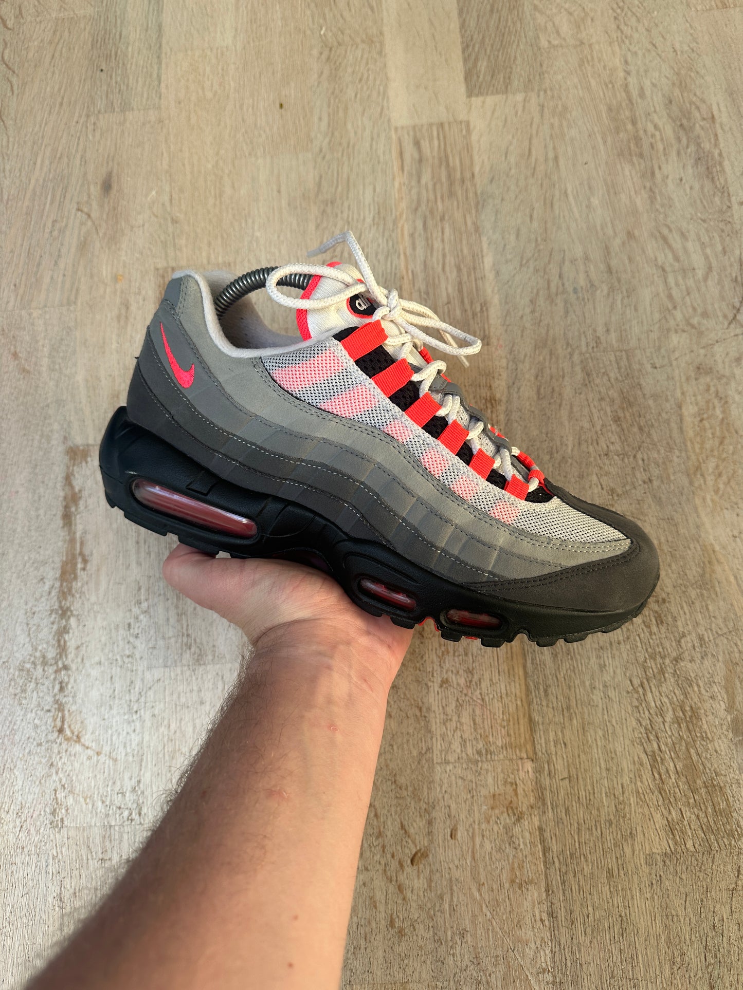 Nike Air Max 95 - Solar Red - UK7.5