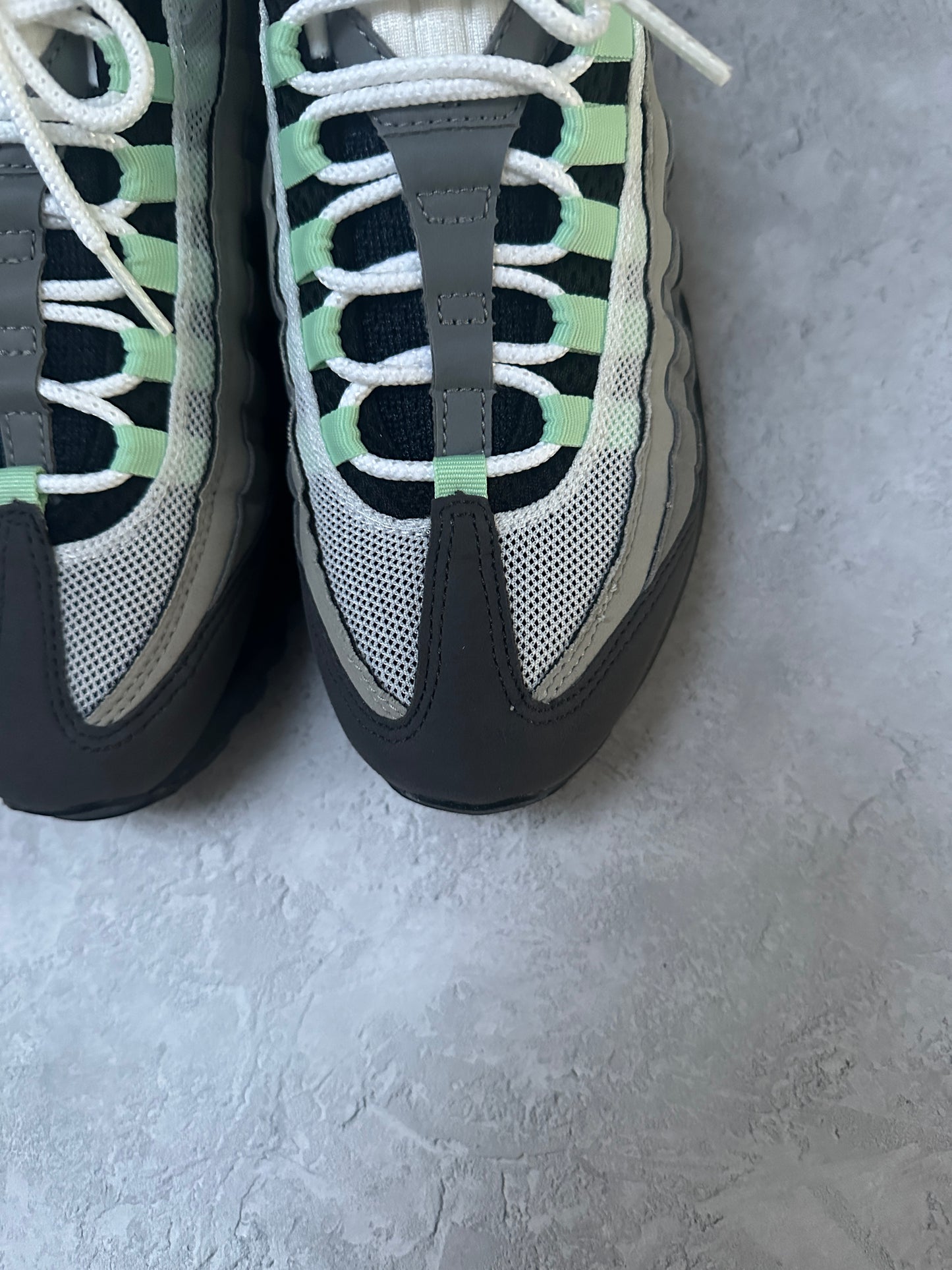 Nike Air Max 95 - Fresh Mint - UK6