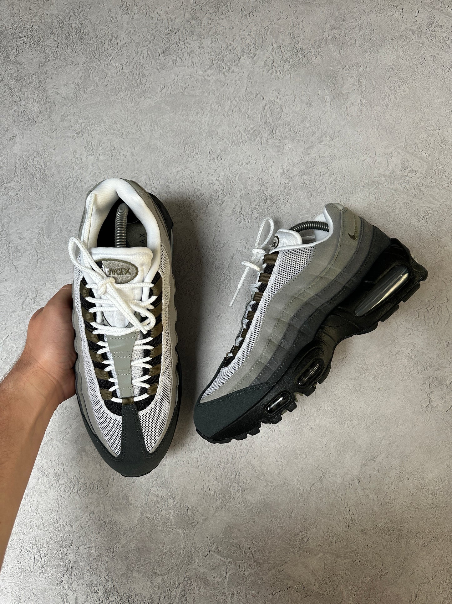 Nike Air Max 95 - Medium Olive - UK7.5