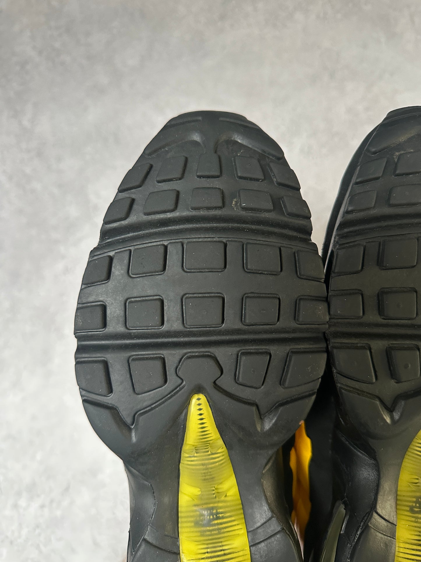 Nike Air Max 95 - Varsity Maize - UK8.5