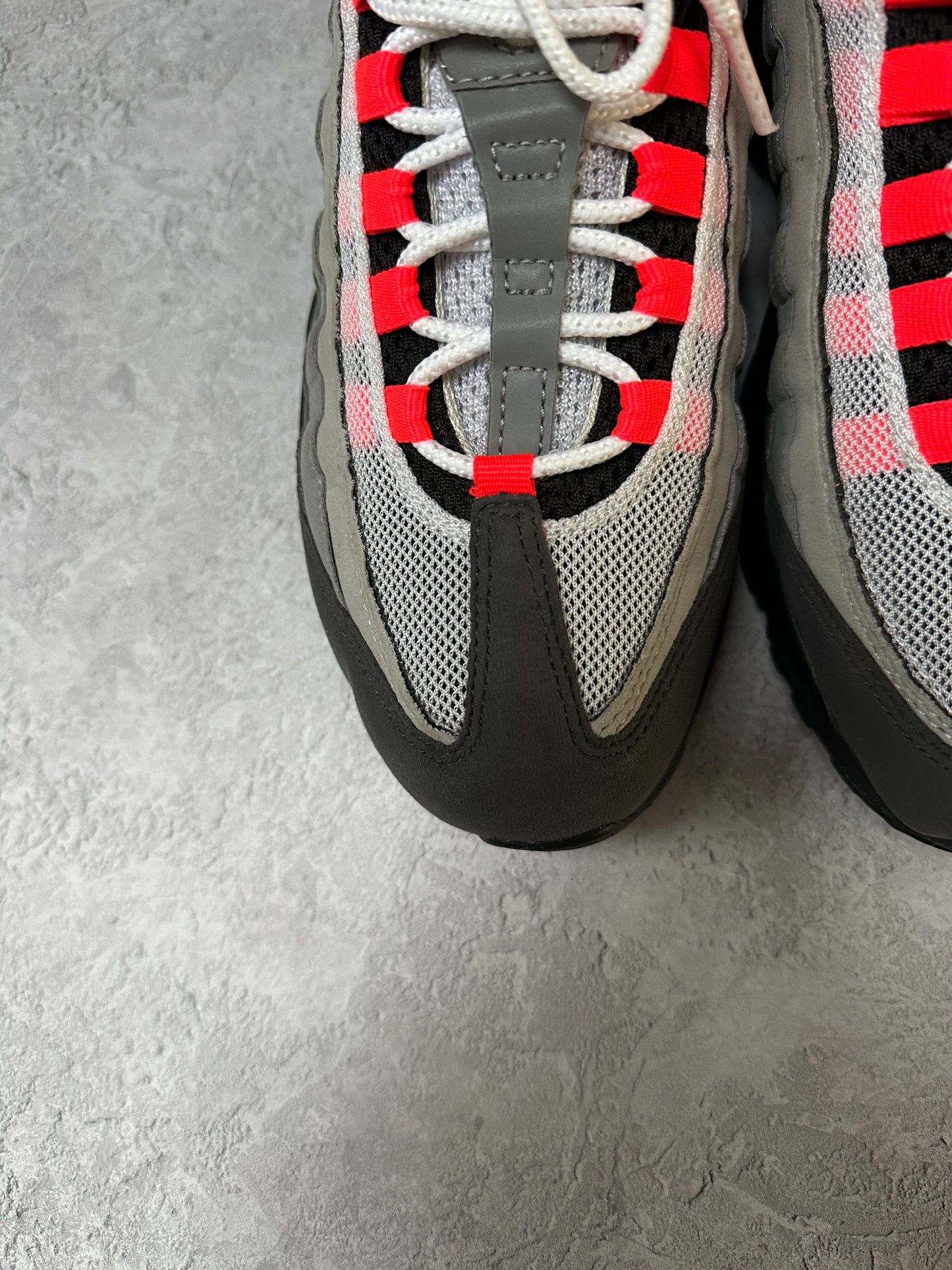 Nike Air Max 95 - Solar Red - UK6