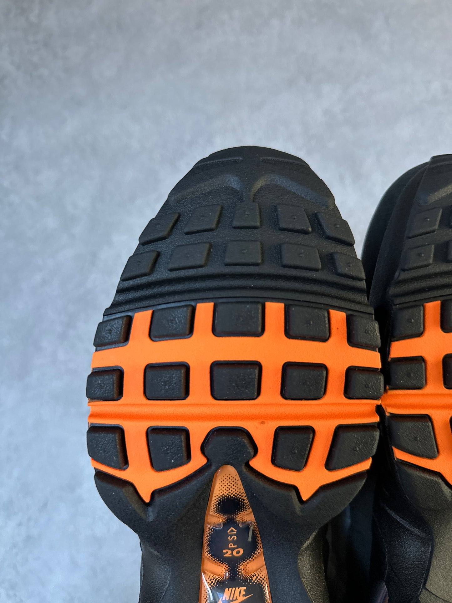 Nike Air Max 95 - Mandarin 2025 - UK7.5