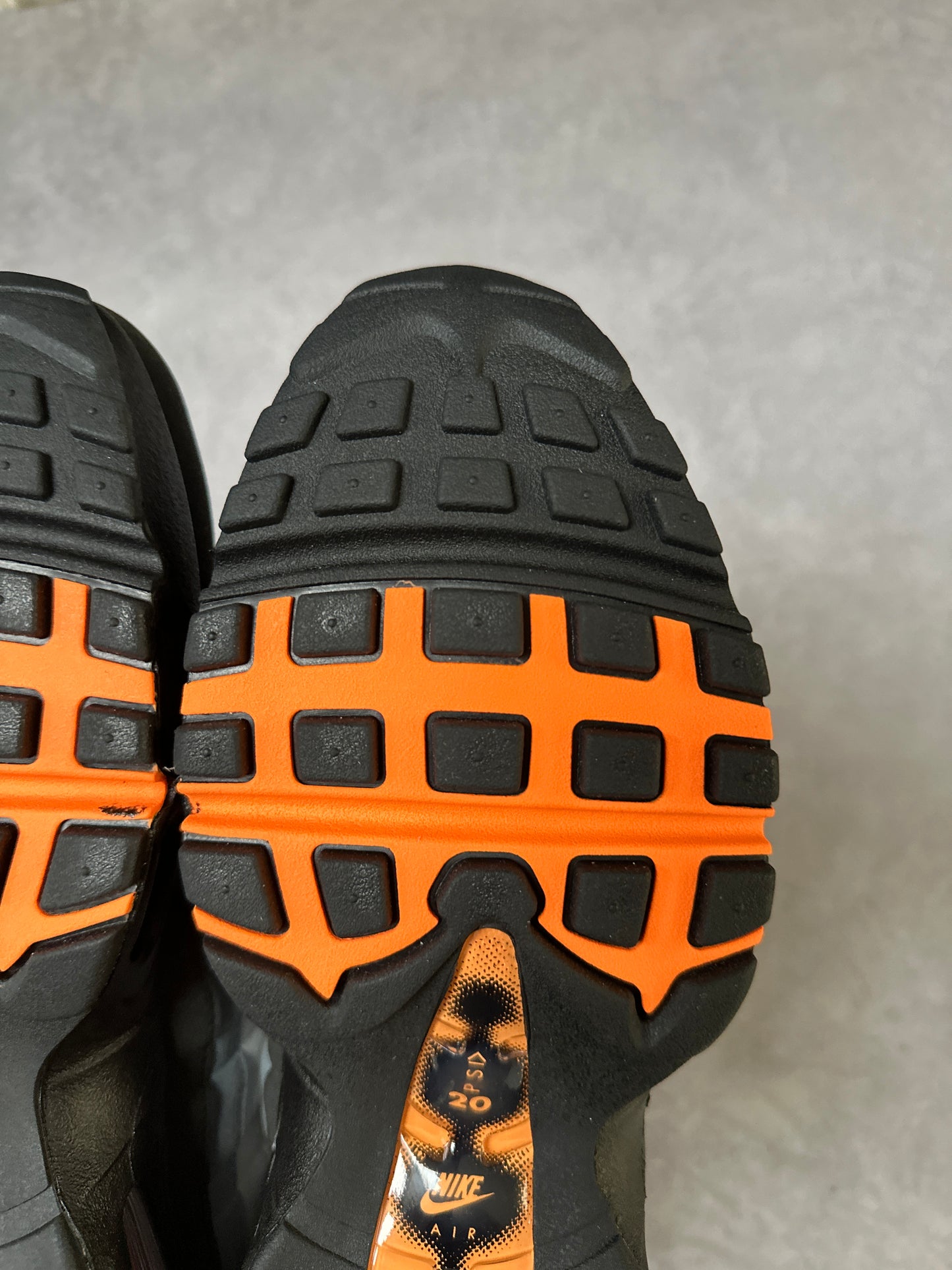 Nike Air Max 95 - Mandarin 2025 - UK9.5