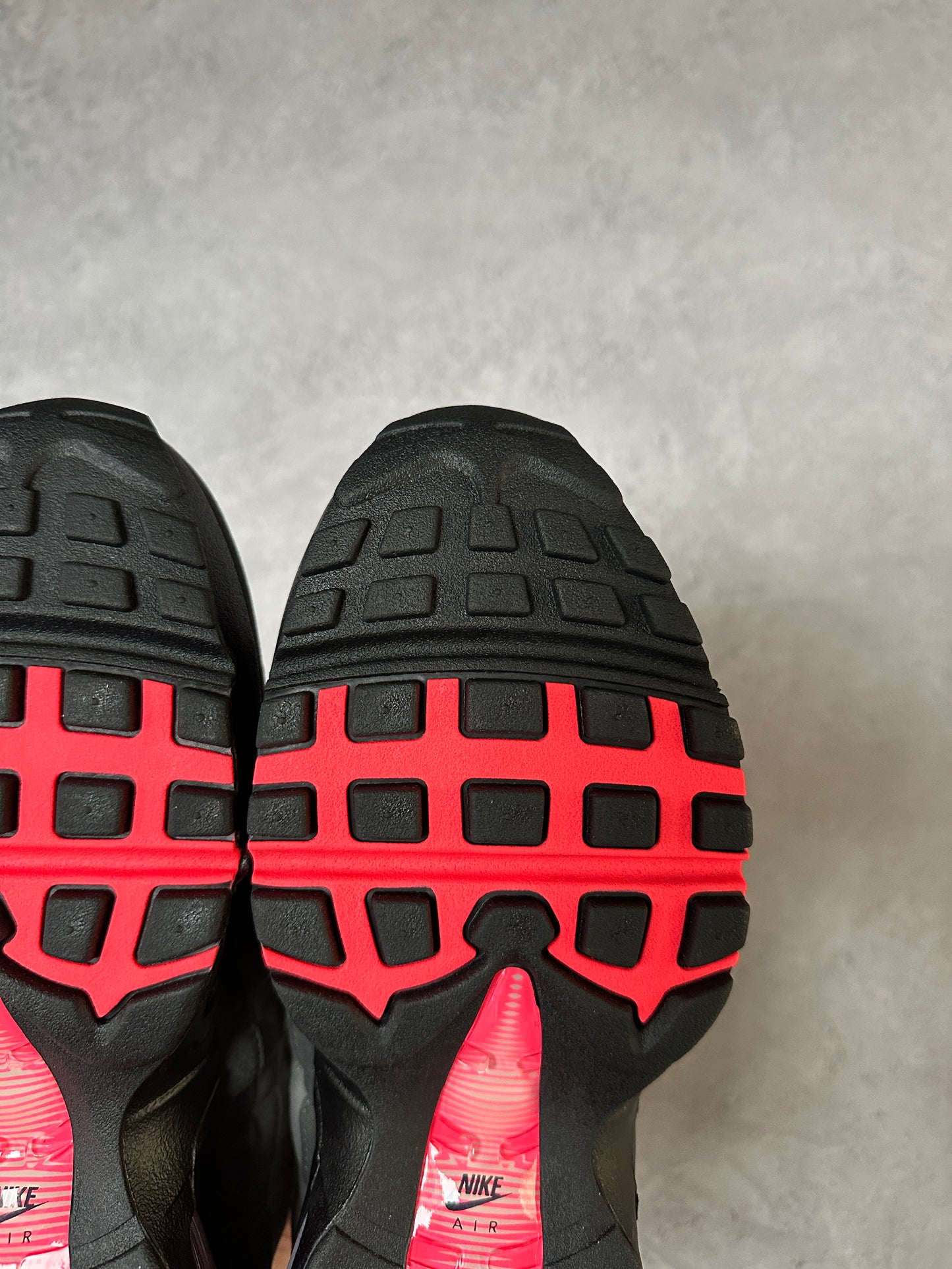 Nike Air Max 95 - Solar Red 2025 - UK8