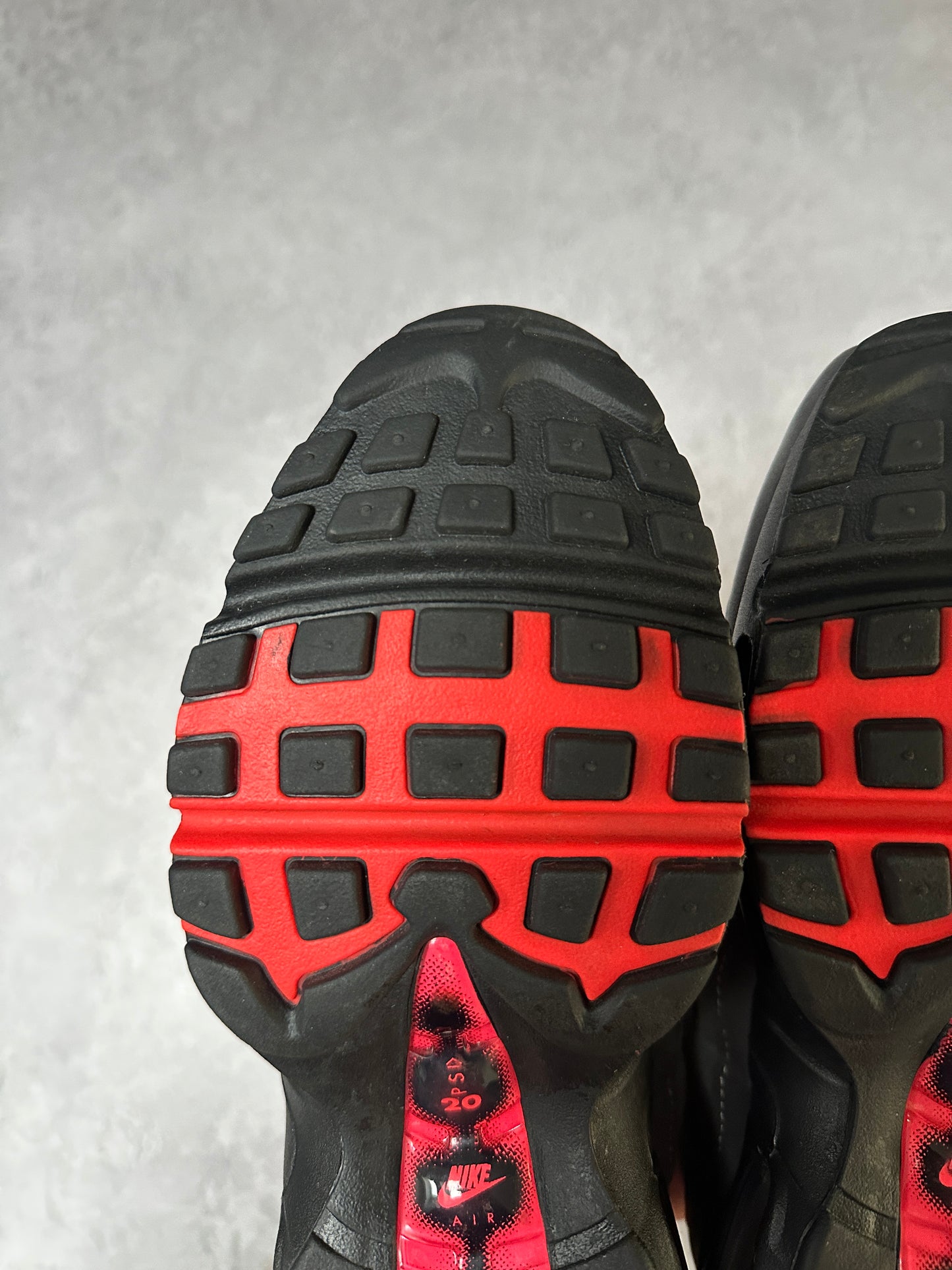 Nike Air Max 95 - Solar Red - UK6