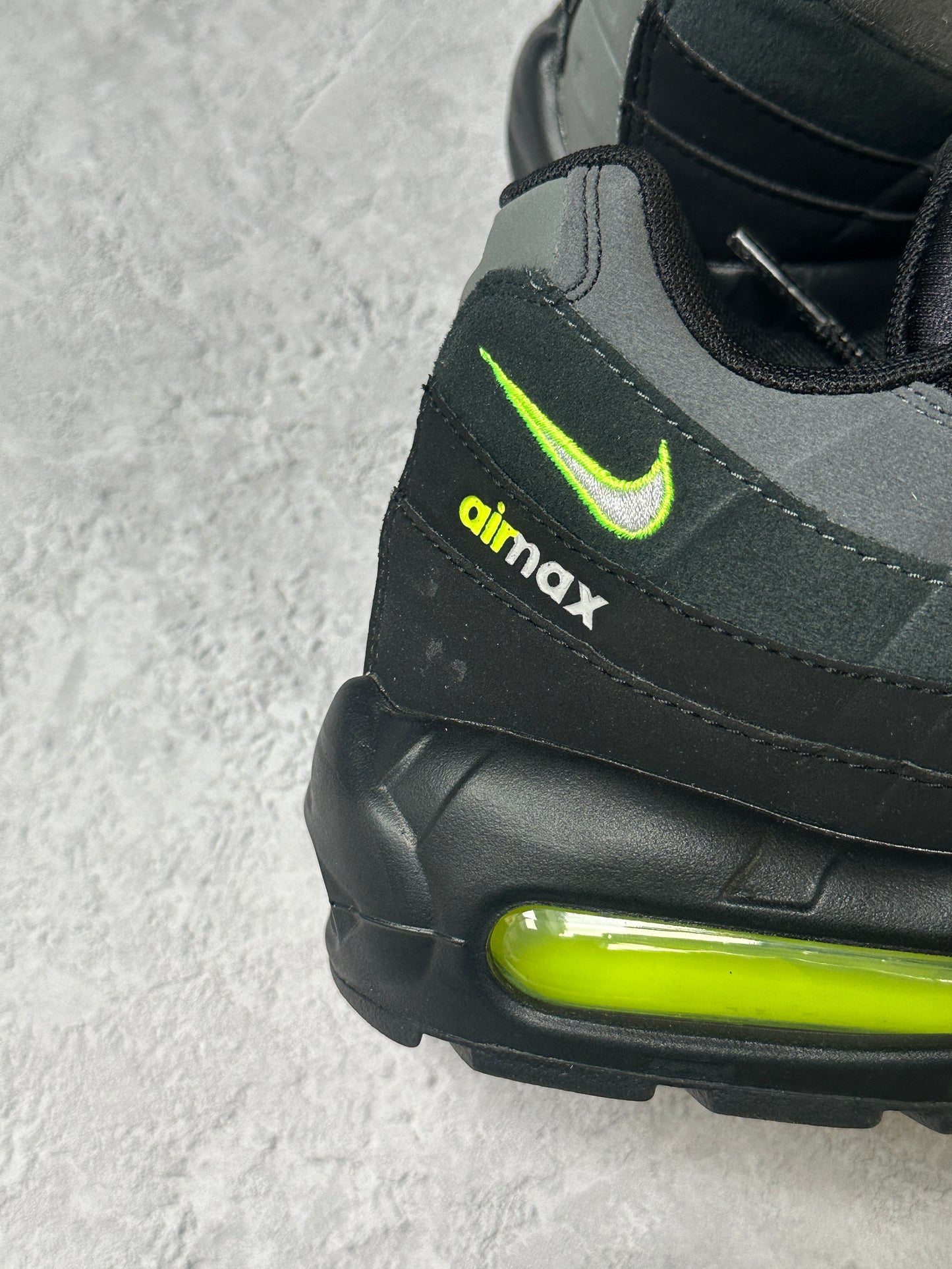 Nike Air Max 95 - Neon Retro Logos - UK8