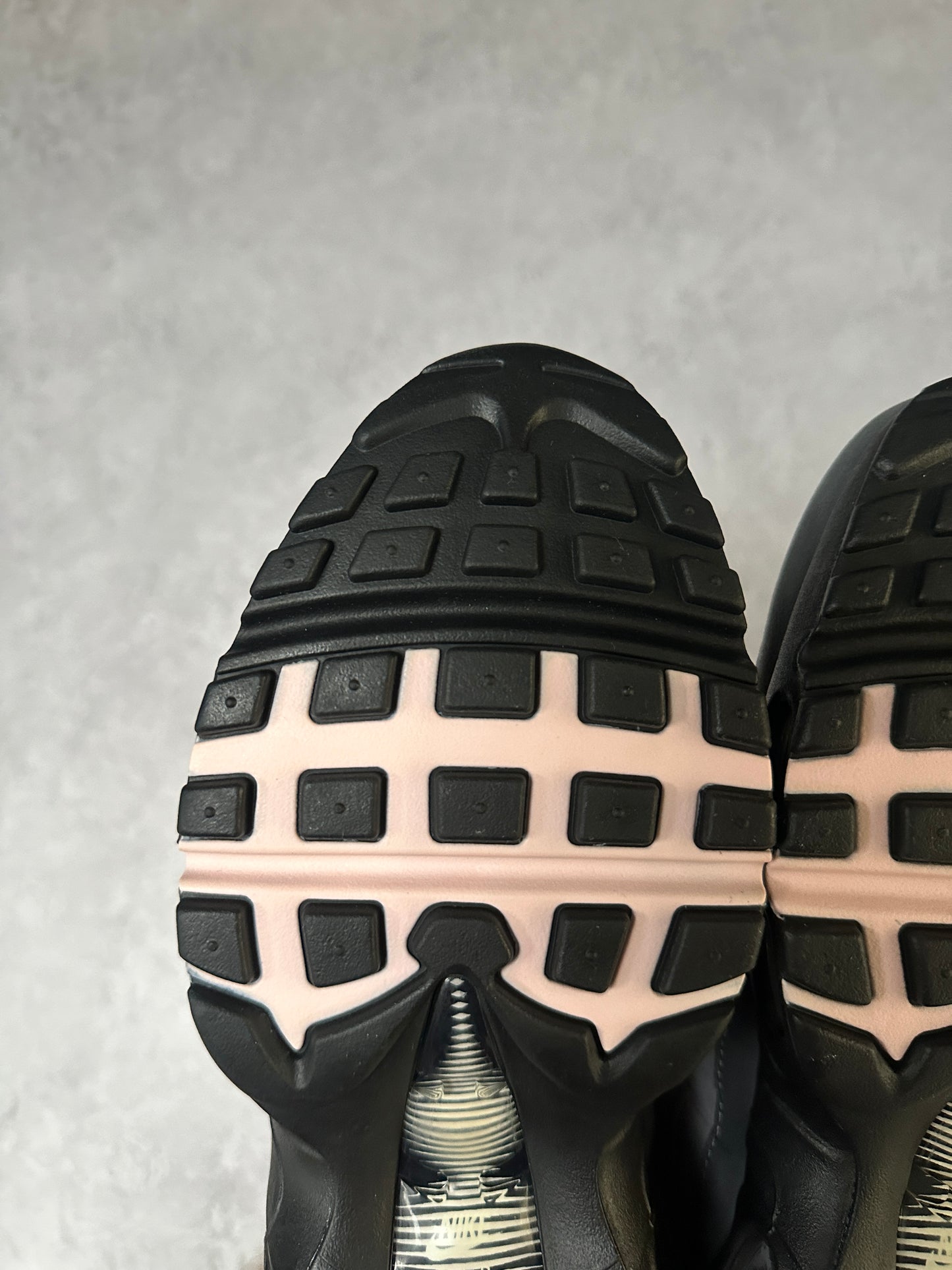 Nike Air Max 95 - Pink Foam - UK7