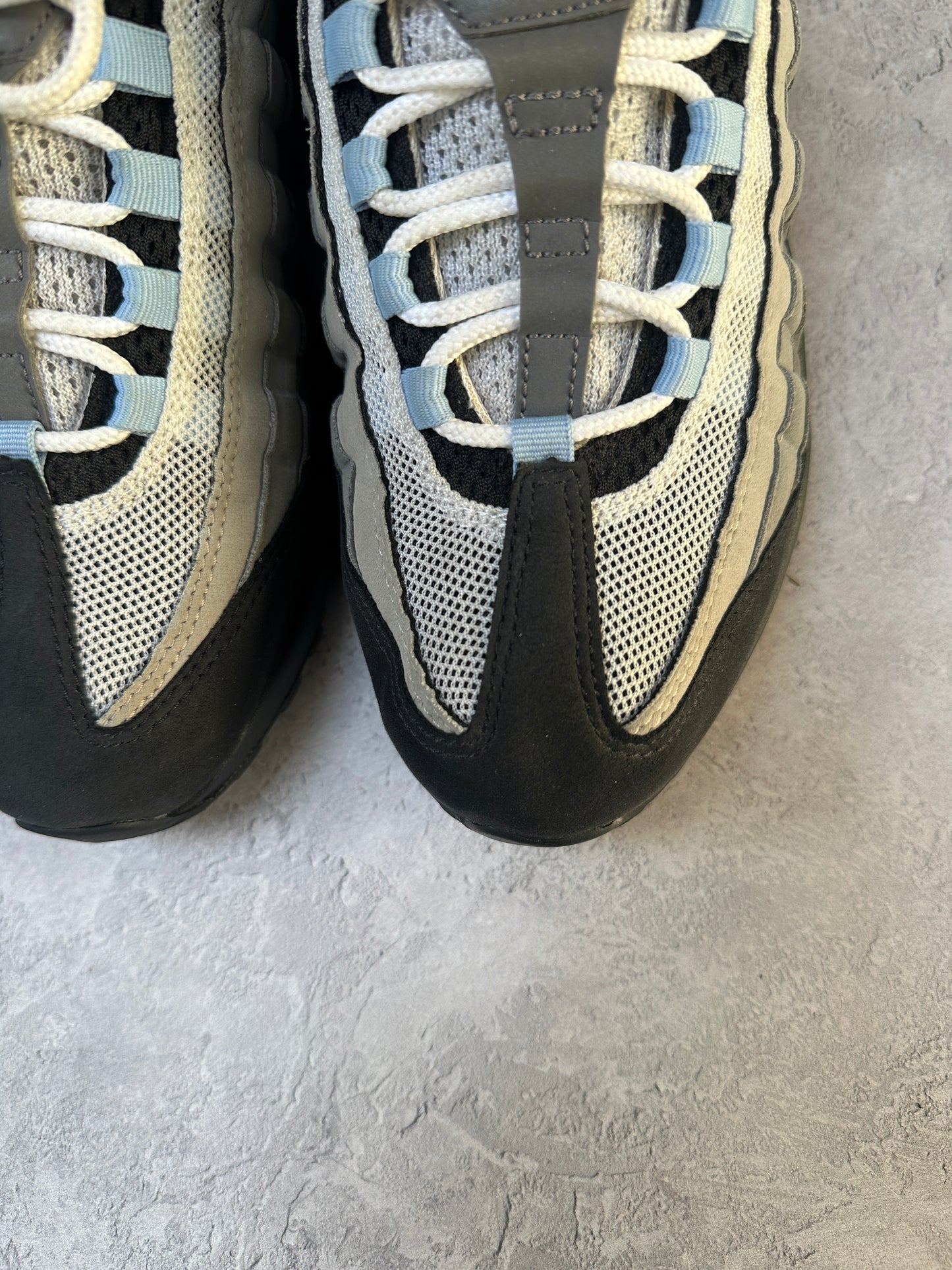 Nike Air Max 95 - Aluminum - UK7