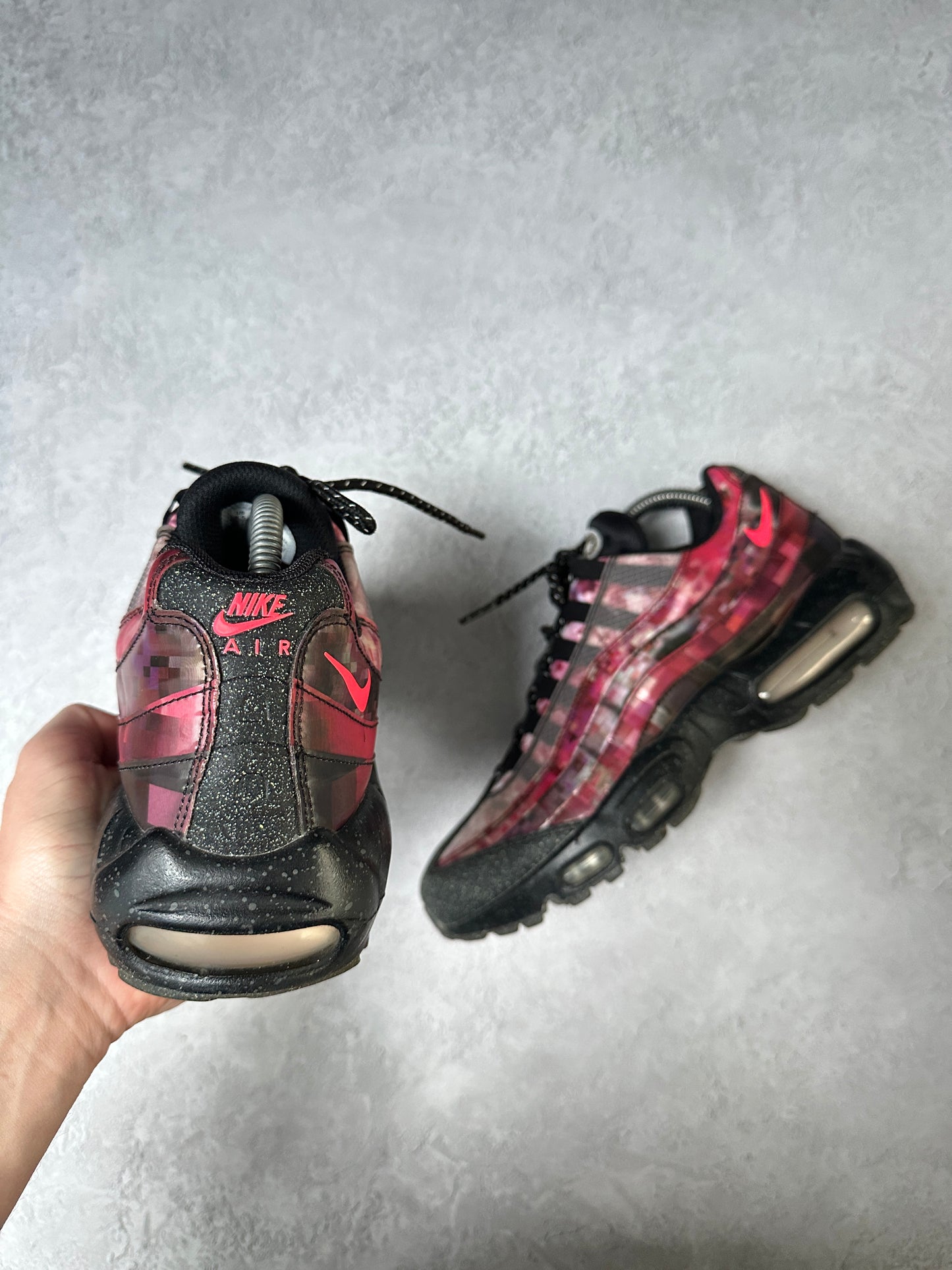 Nike Air Max 95 - Cherry Blossom - UK7.5
