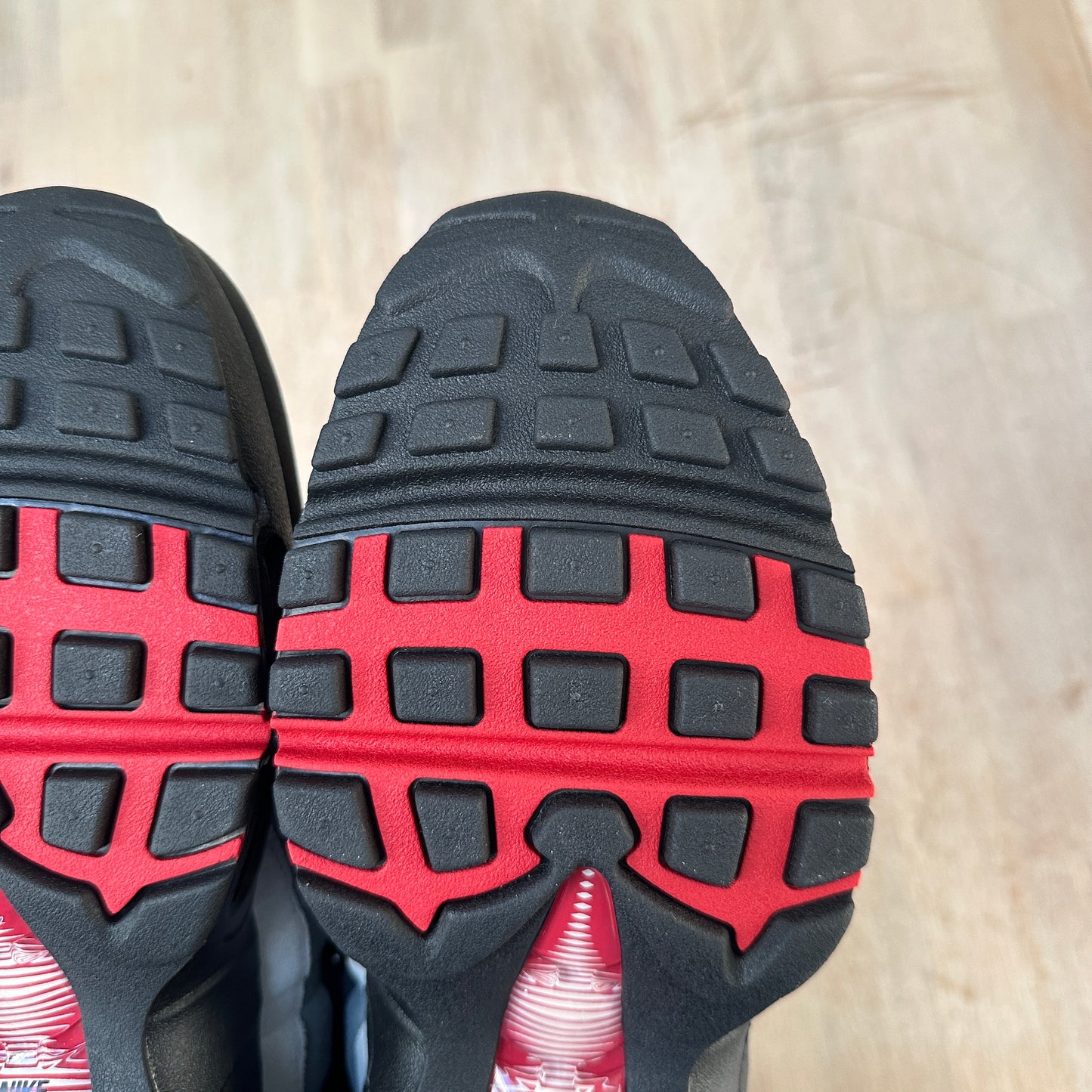 Nike Air Max 95 - Liverpool FC - UK7.5