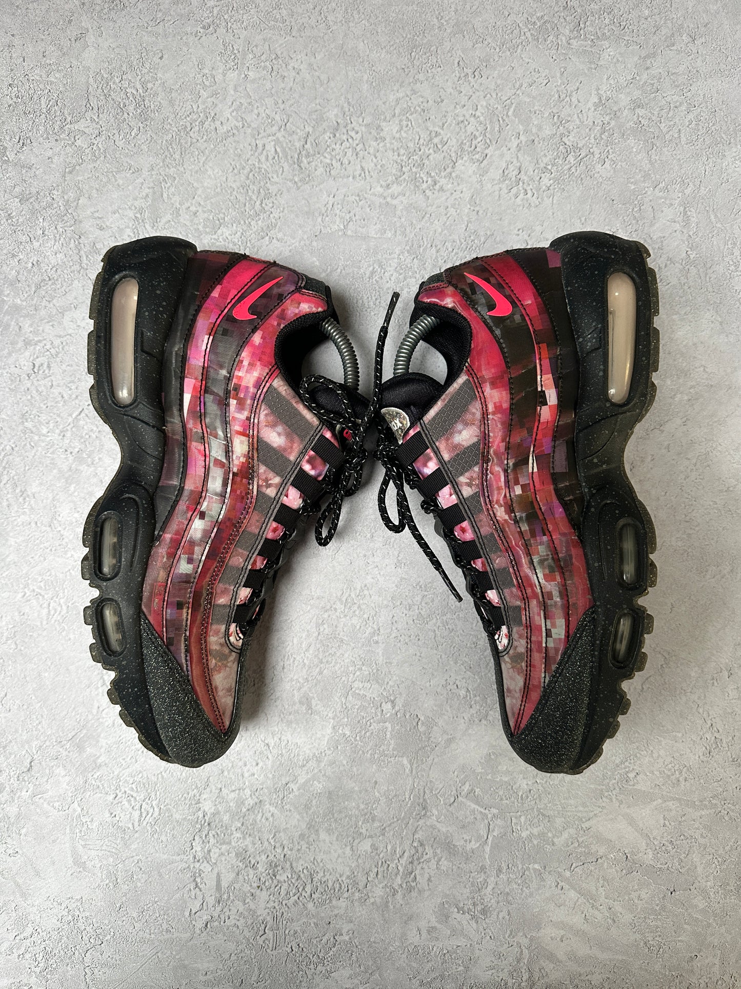 Nike Air Max 95 - Cherry Blossom - UK8.5
