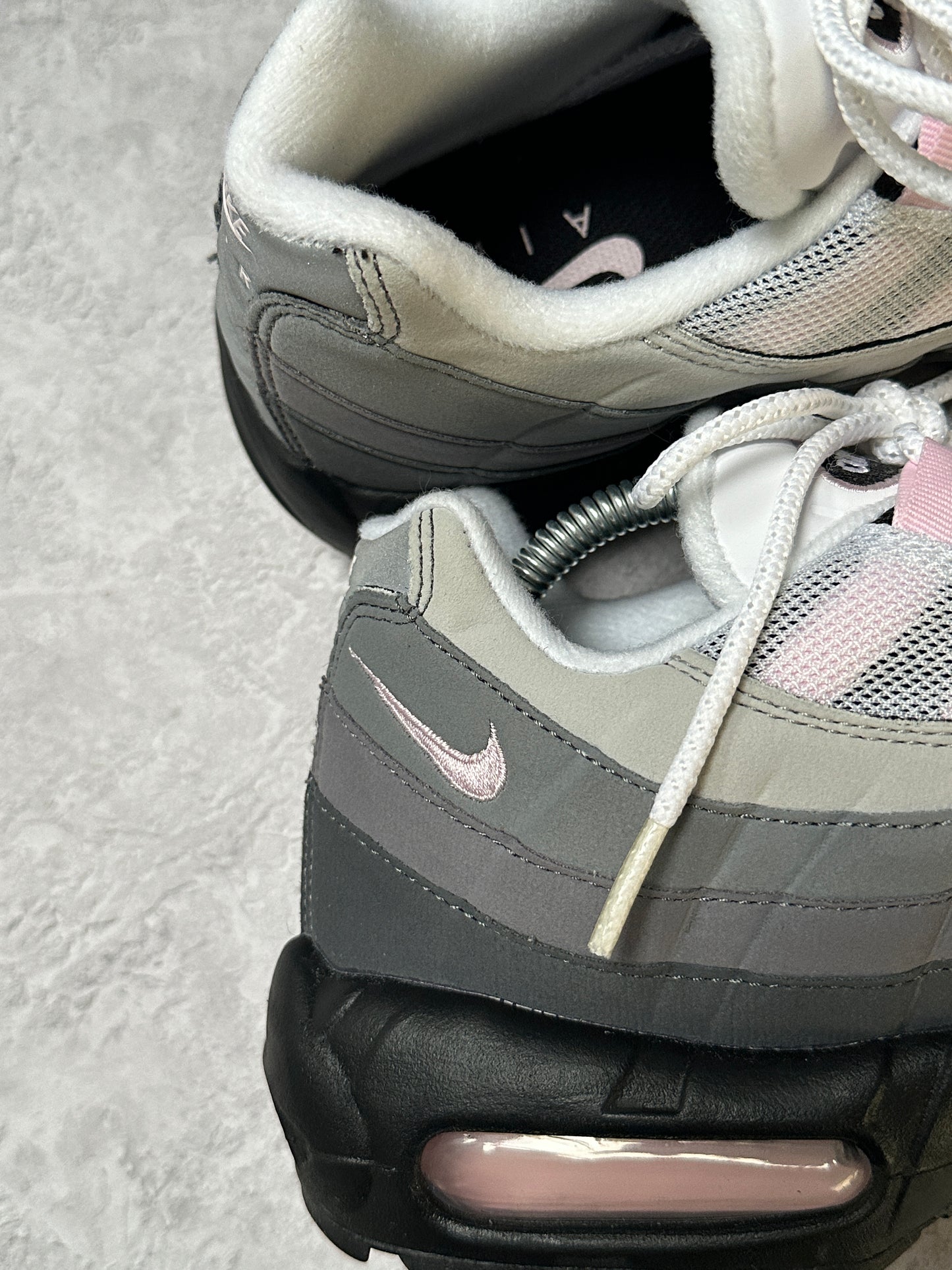 Nike Air Max 95 - Pink Foam - UK8