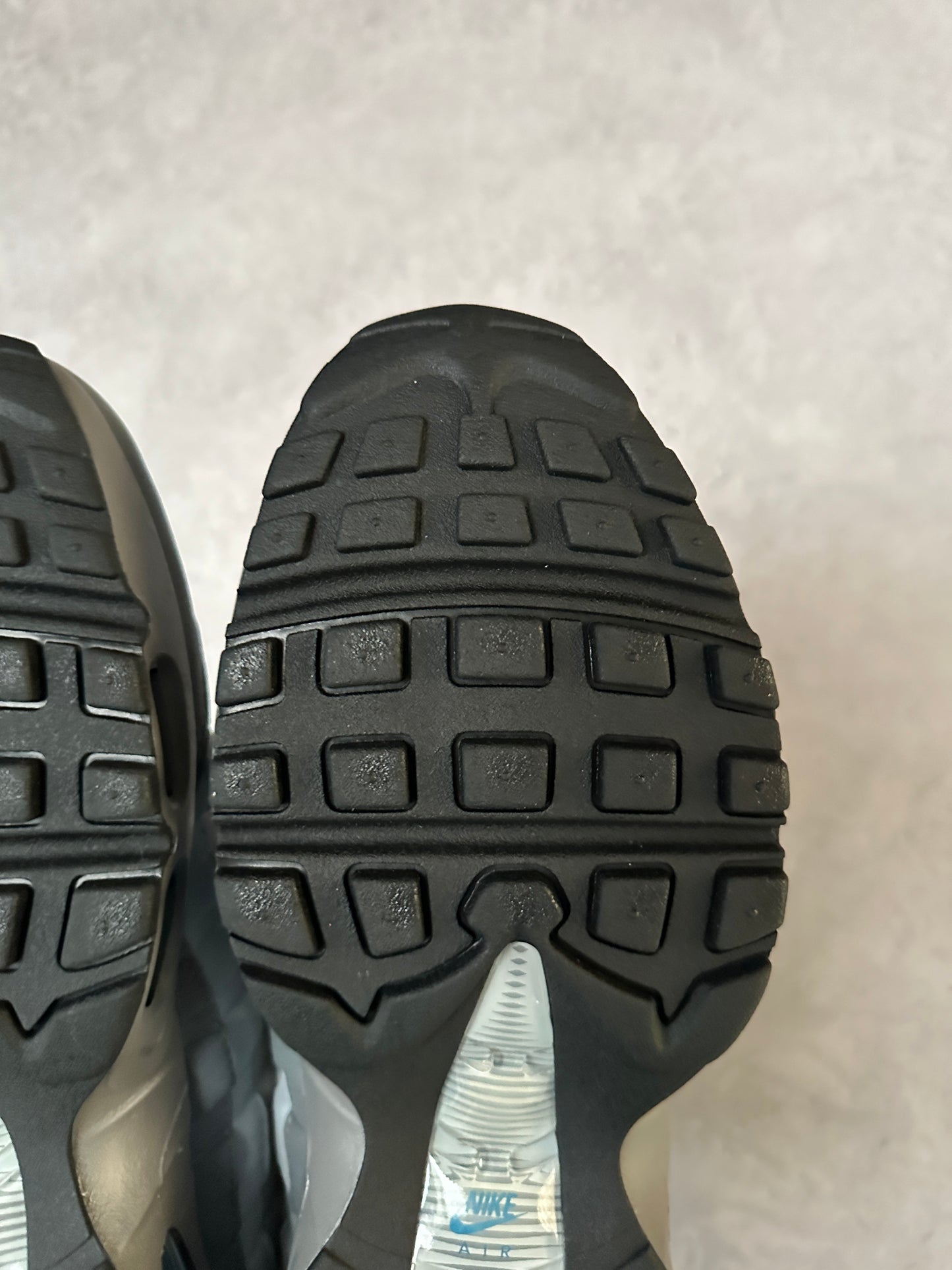 Nike Air Max 95 - Grey Green Abyss - UK10