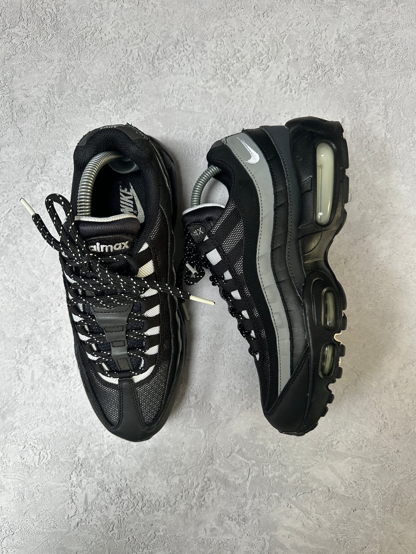 Nike Air Max 95 - Essential Smoke Grey - UK7.5