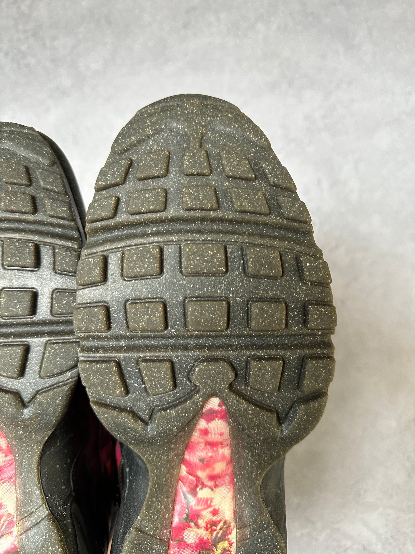 Nike Air Max 95 - Cherry Blossom - UK8.5