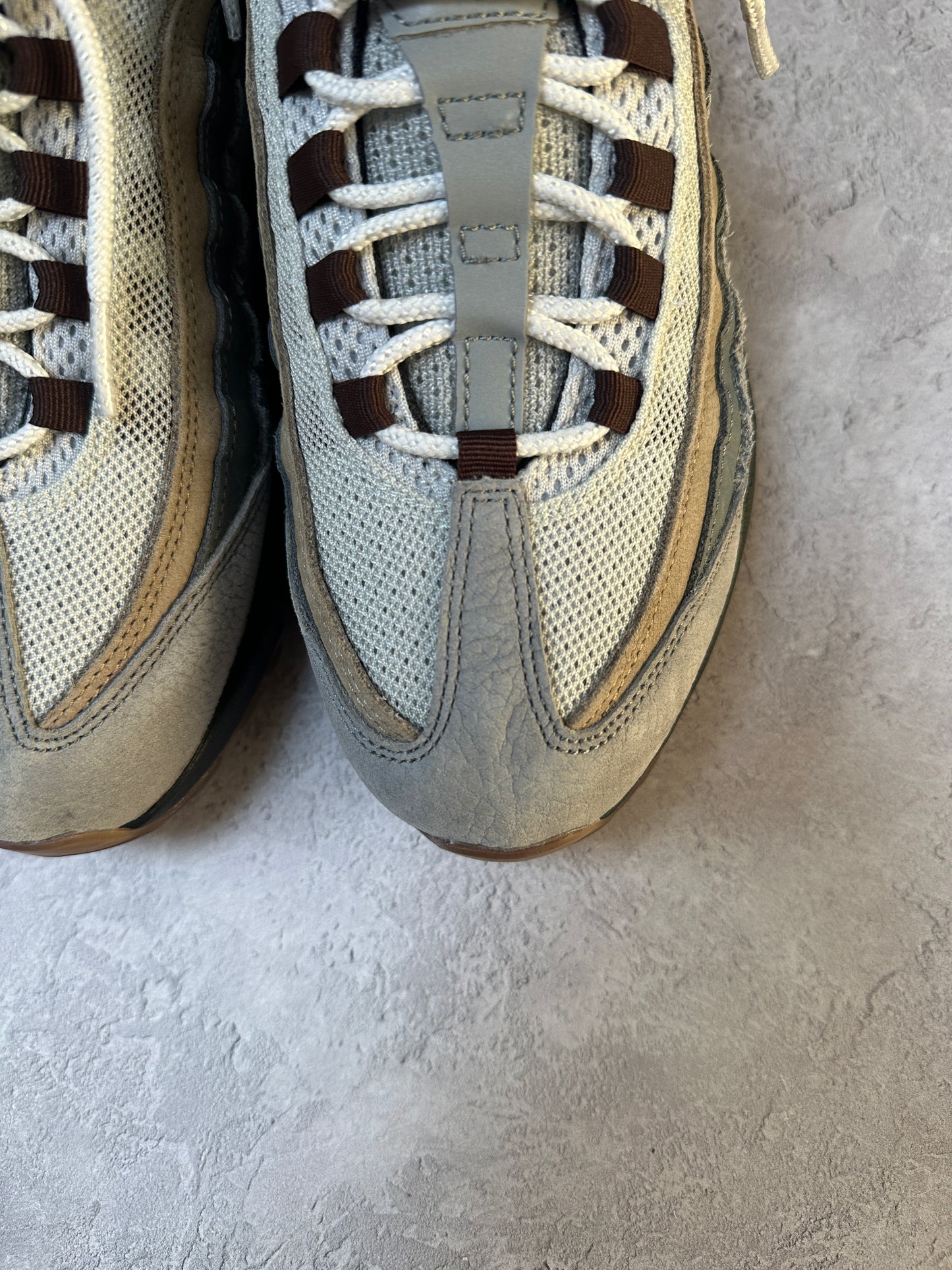 Nike Air Max 95 - 110 - UK6.5
