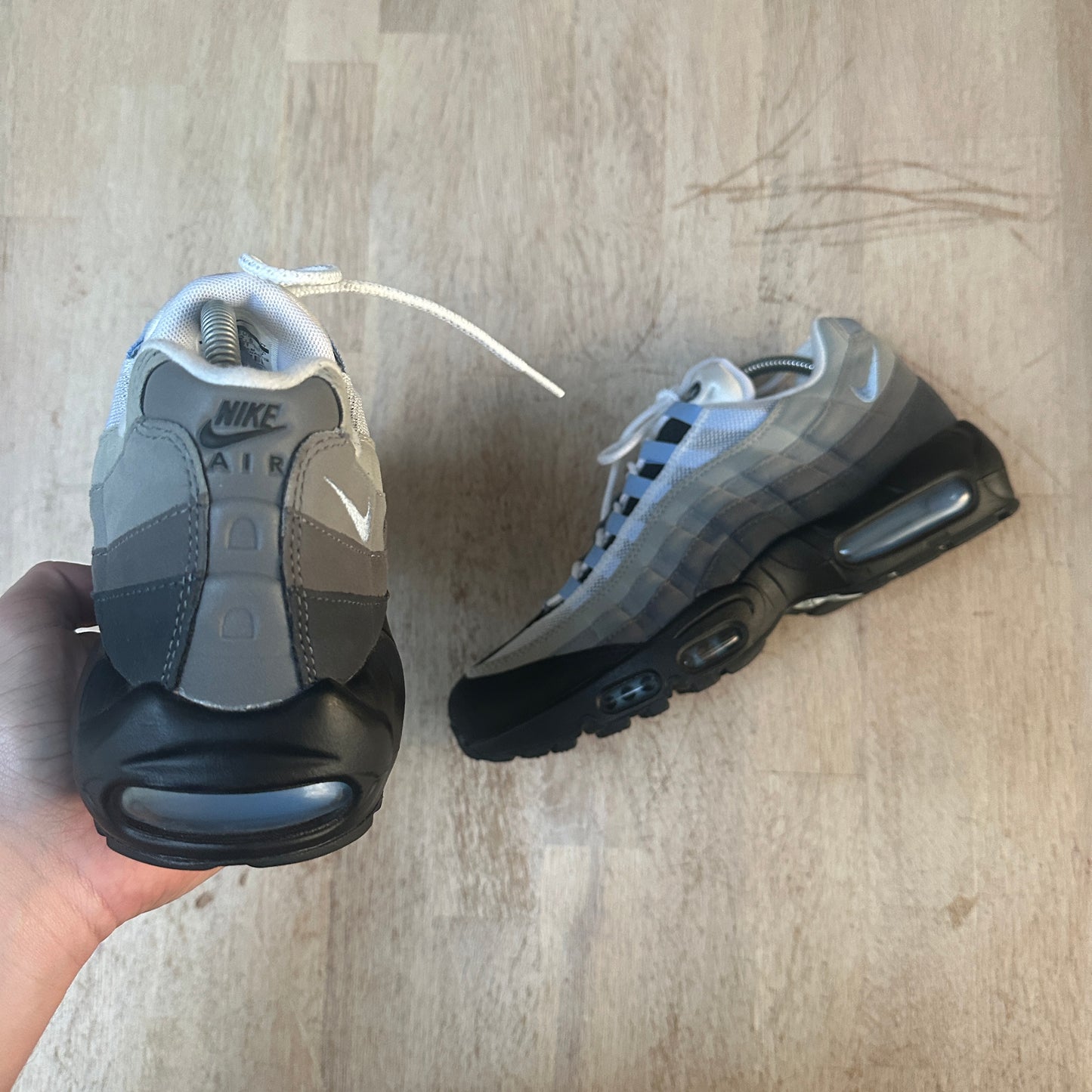 Nike Air Max 95 - Aluminum - UK8