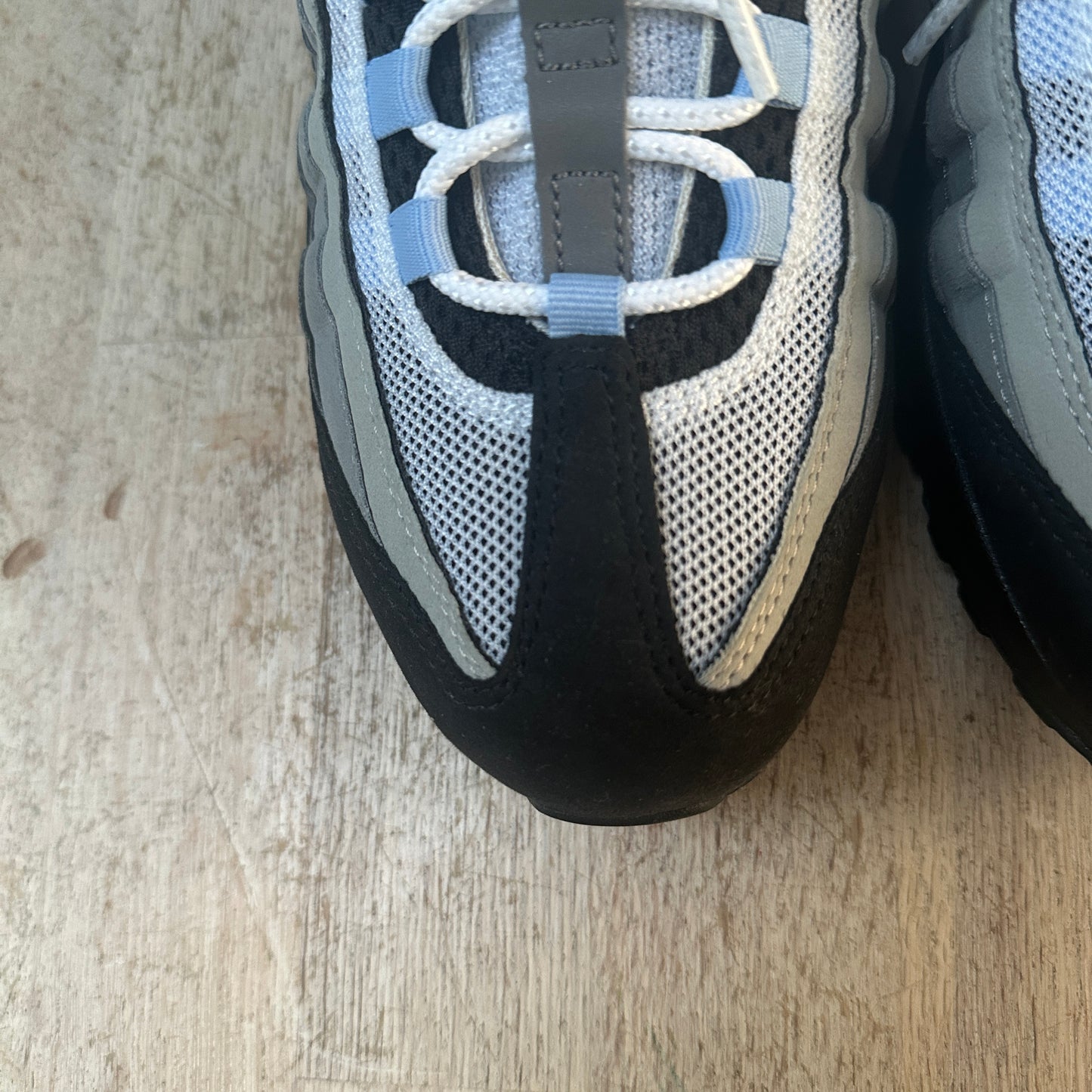 Nike Air Max 95 - Aluminum - UK8