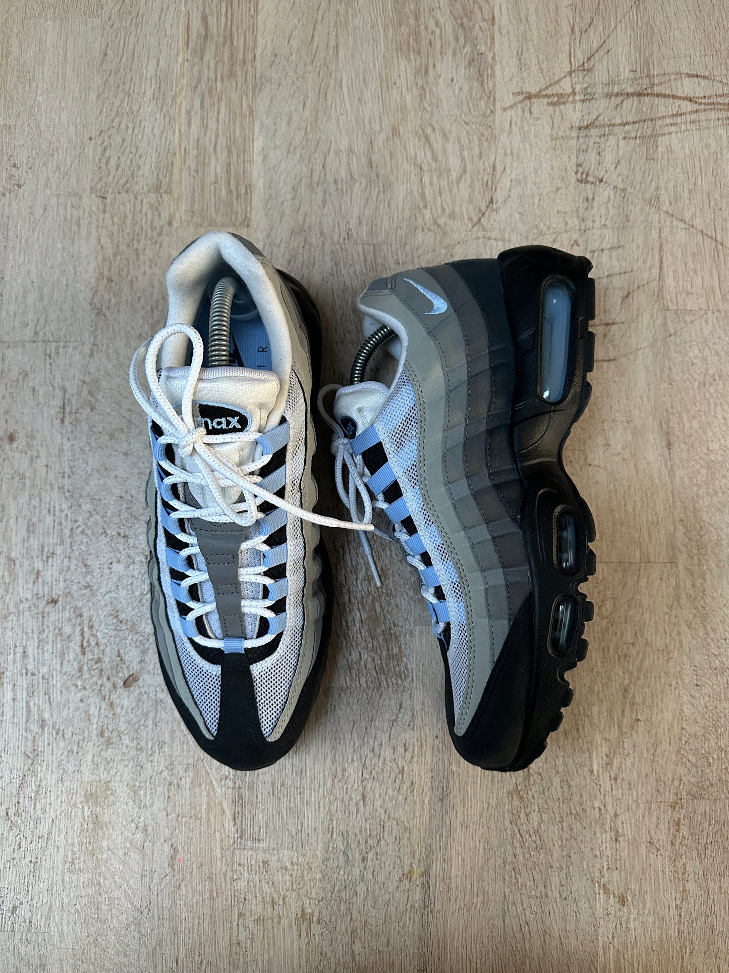 Nike Air Max 95 - Aluminum - UK8