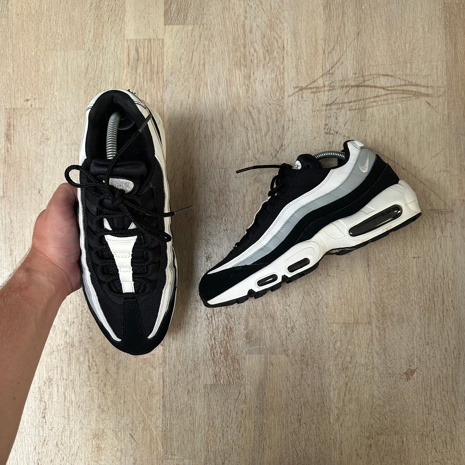 Nike air max 95 black white wolf grey best sale